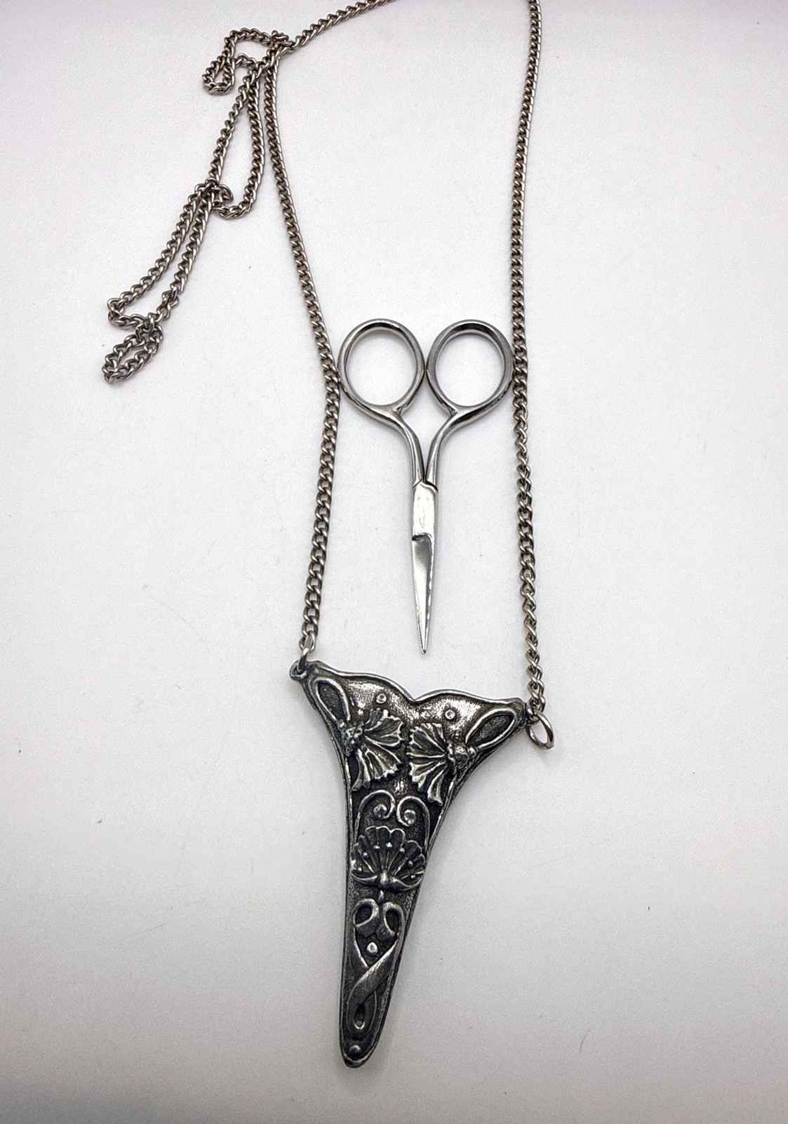 Vintage pewter floral made in England embroidery sewing scissor holder necklace