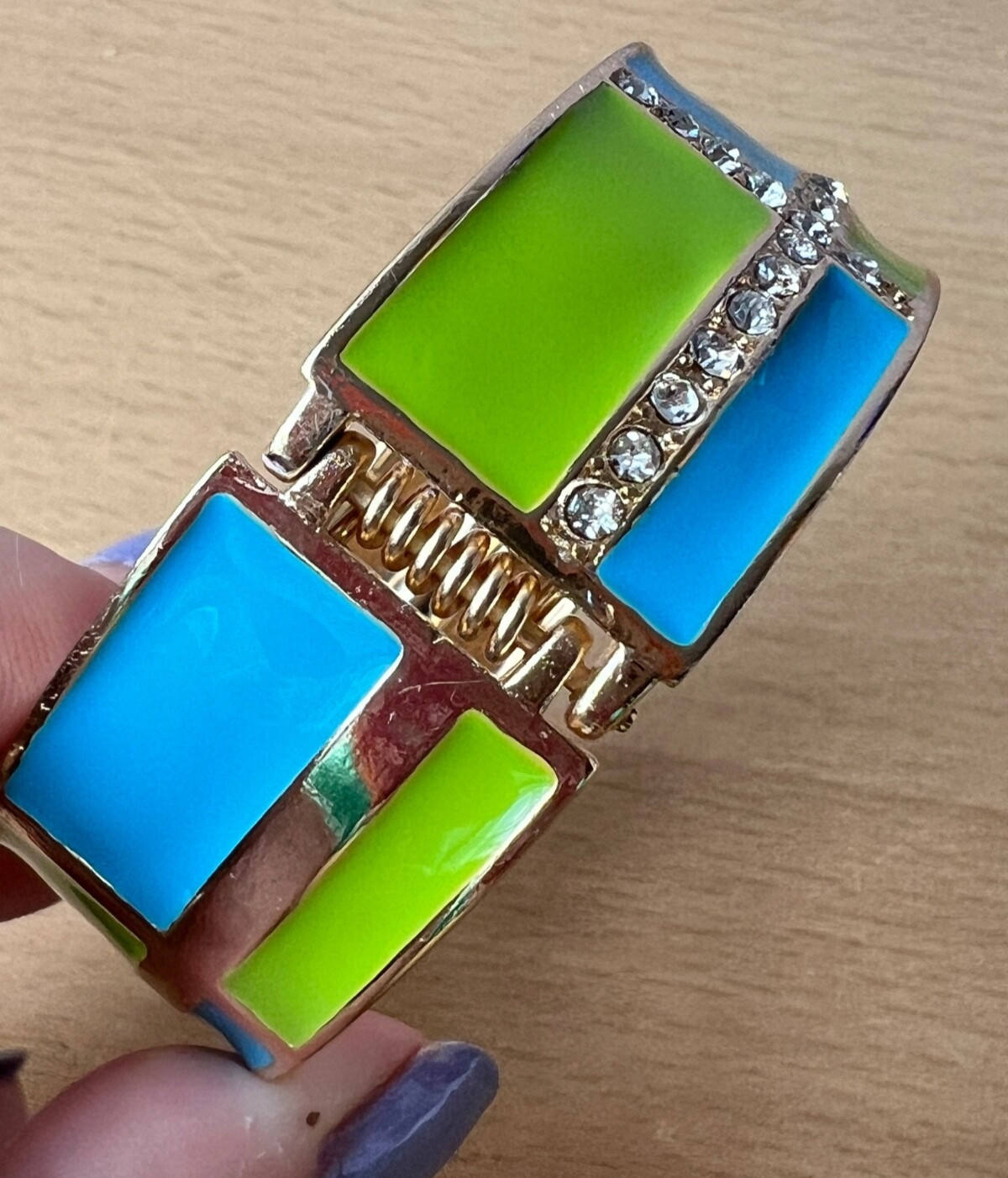 VINTAGE VIVID NEON GREEN & BLUE ENAMEL RHINESTONES HINGED WIDE BANGLE BRACELET