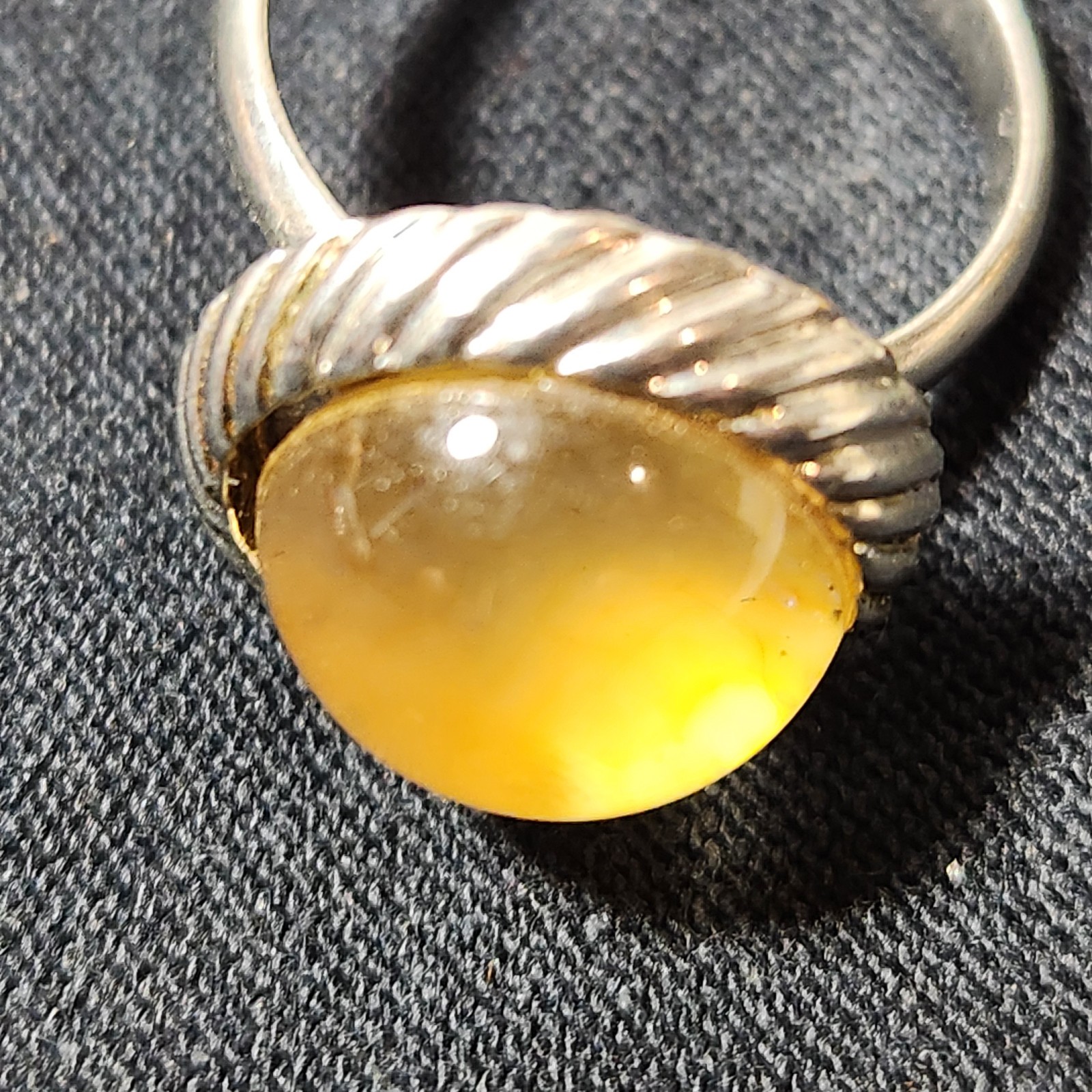 VTG Moon Stone Cabochon Ring Size 5.5 Expanding Translucent Sparkle Silver Tone