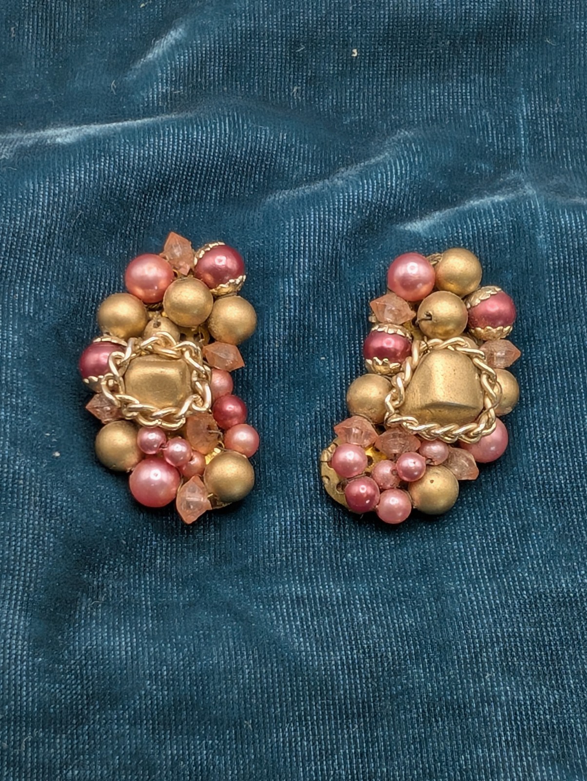 Made in Japan Vintage Jewelry Set Pink & Pearl & Gold Necklace & Earrings