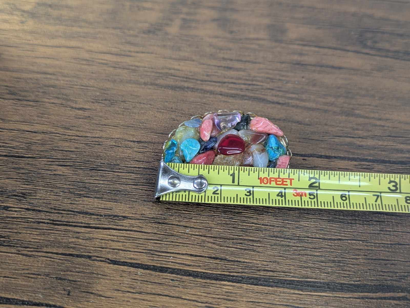 Vintage – 1⅝” Metal Pinback Brooch, Small Colorful Ocean Stones Set in Resin