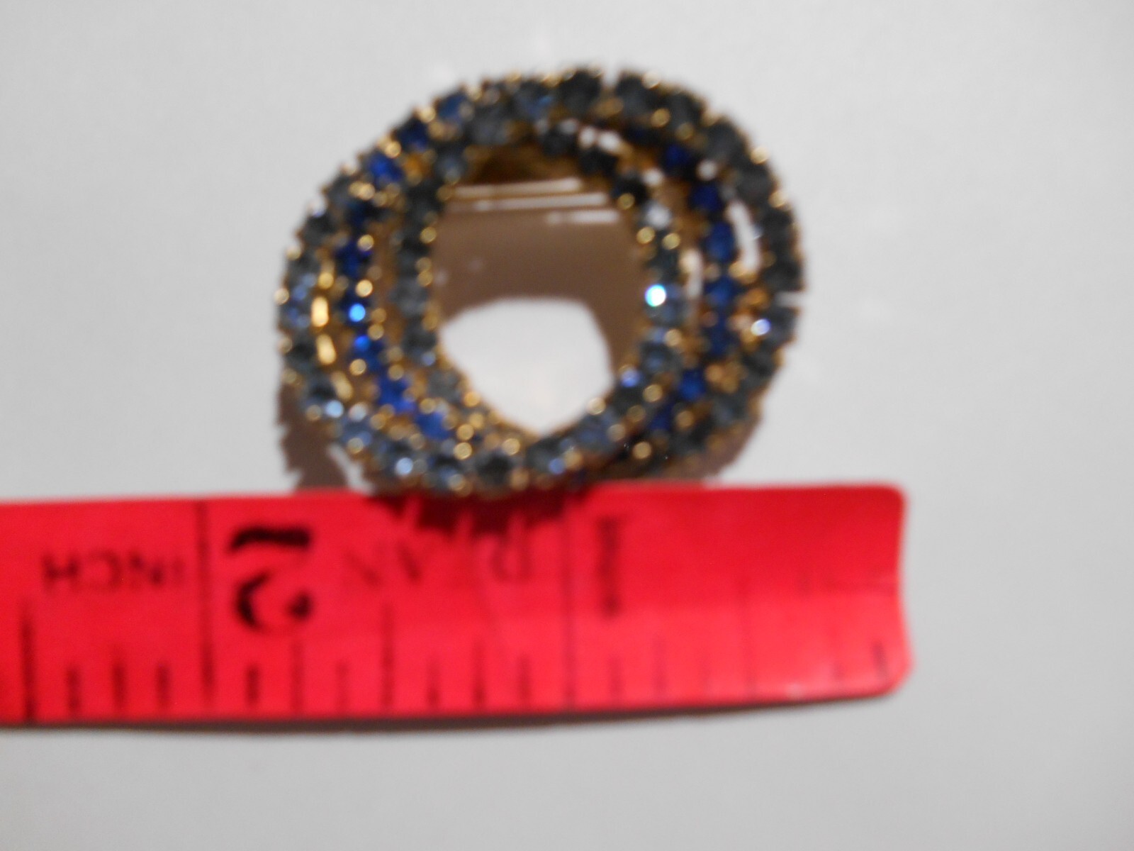 Vintage BLUE Tones Rhinestone Triple Circle Roundel Rings Brooch Pin