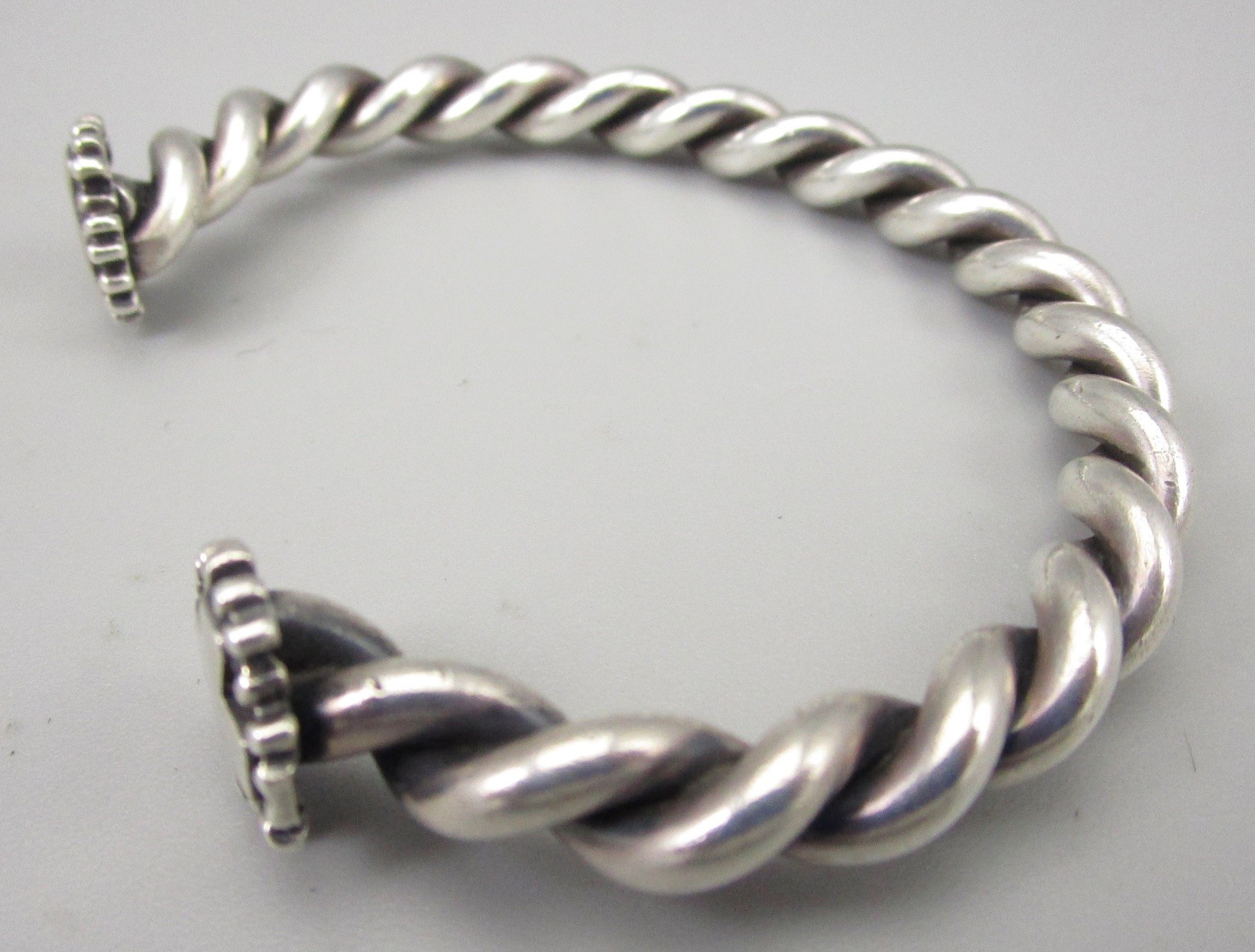 UNUSUAL DIAN MALOUF STERLING SILVER BEADED CROSS CUFF BRACELET – 30 GRAMS