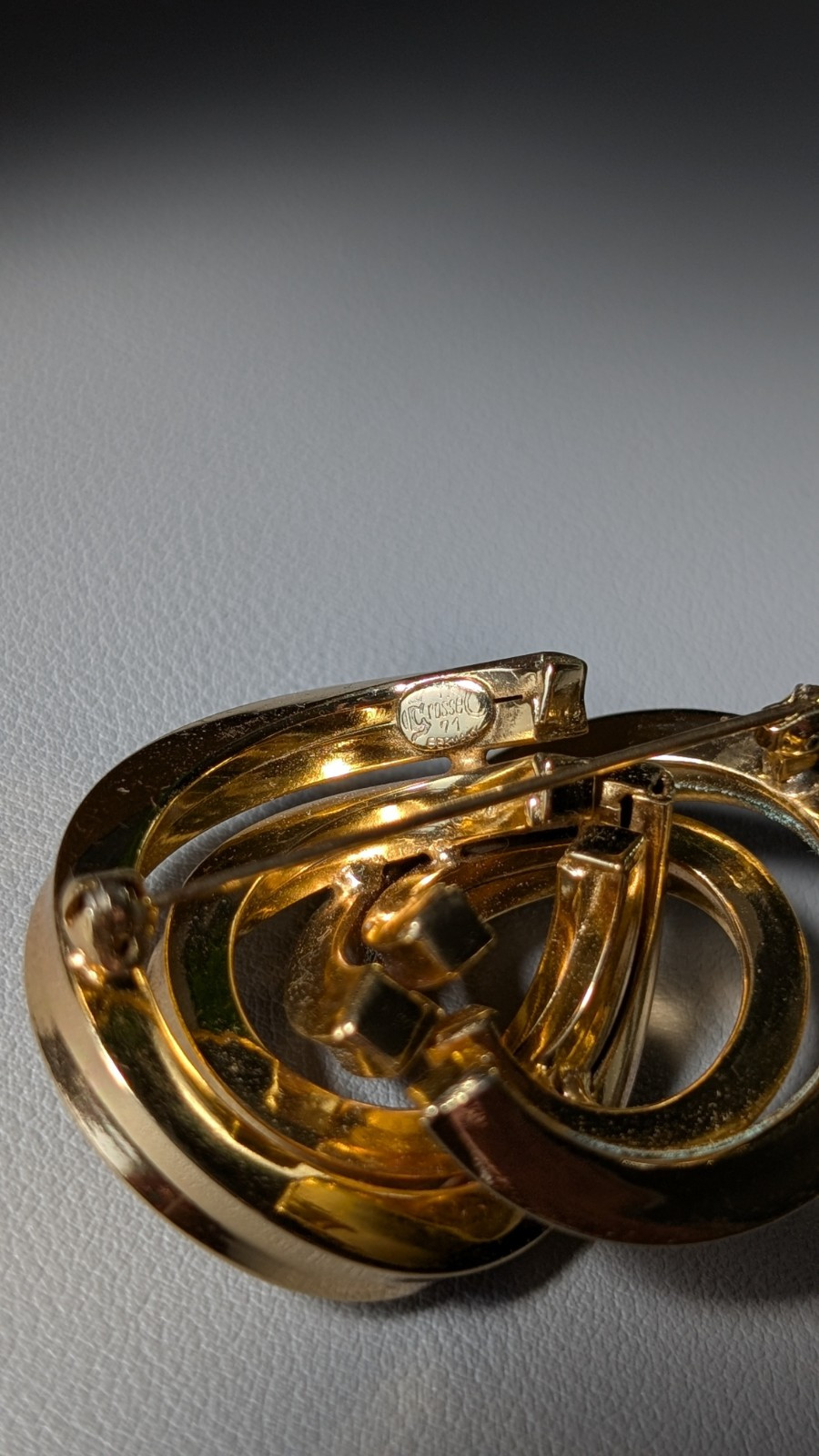 Vintage Grosse Germany Gold Plated Interlocking Infinity Love Knot 1971 Brooch