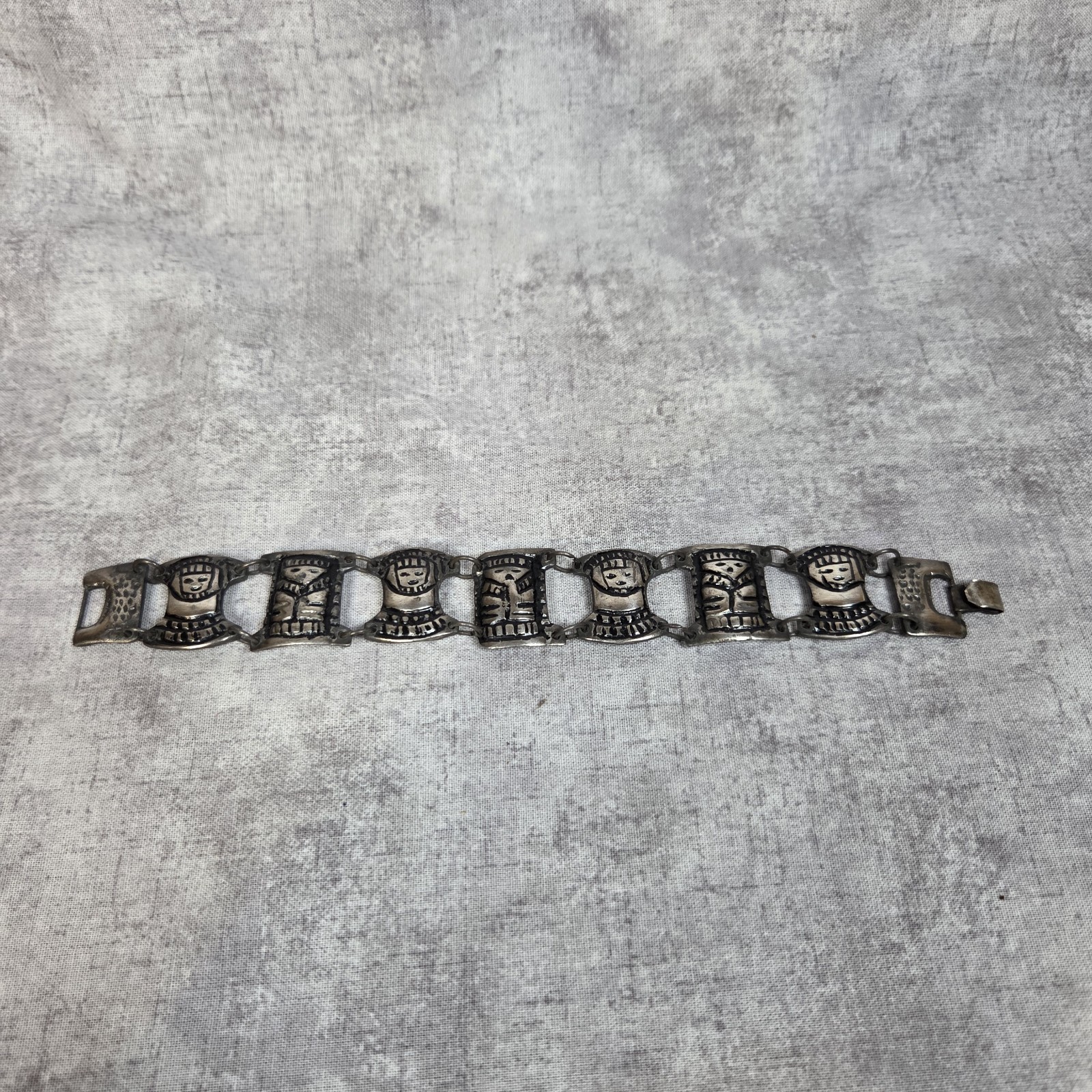 Vtg Mid Century C GENA Colombia 900 Silver Coin Panel Storyteller Bracelet 44g