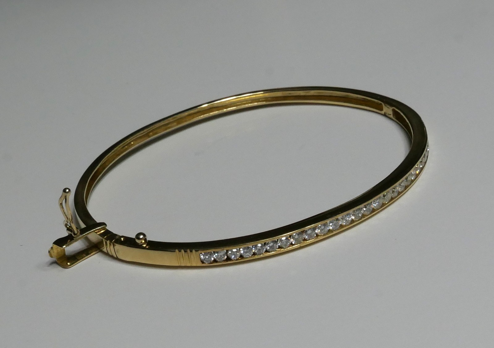 18K Yellow Gold Diamond Bangle Bracelet – 0.80 TCW – Secure Double Clasp