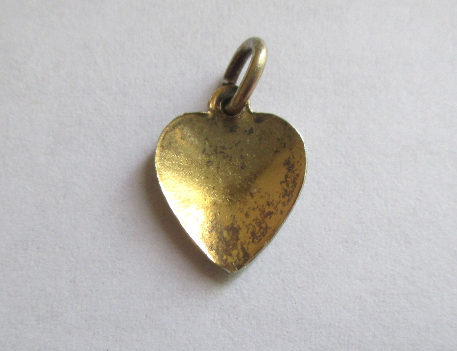 1/2in SMALL VINTAGE STERLING SILVER ENAMEL ROSE FLOWER HEART CHARM Gold Wash