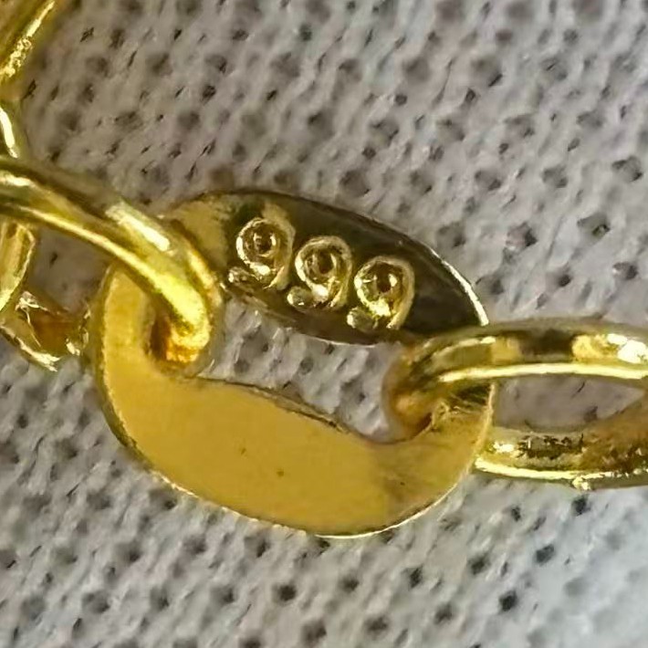 Golden Cross Pendant Necklace Gold-plated (NOT SURE) marked ‘999’, 17 inch