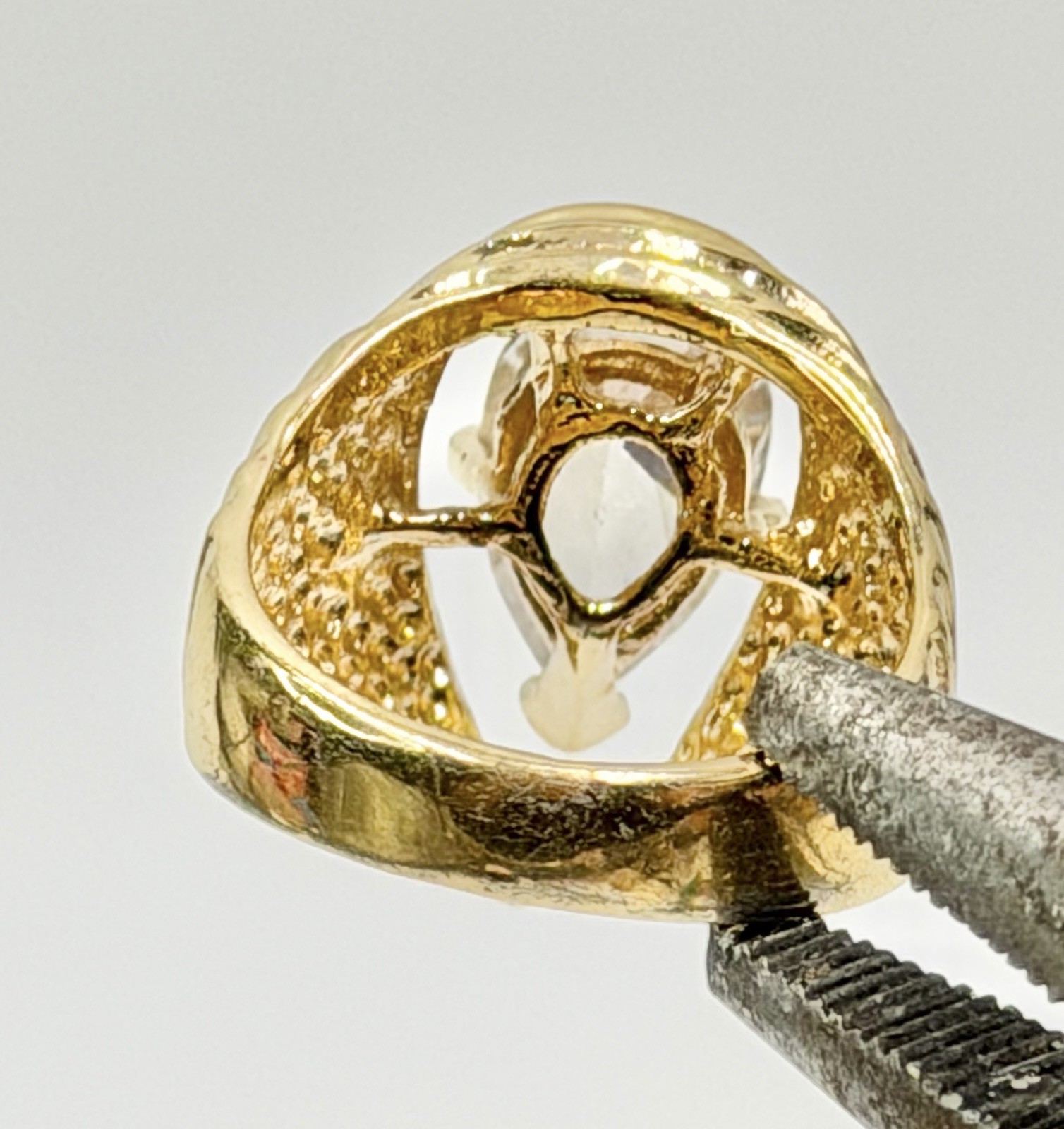 Vintage Aurora Jewelry Co Ring 18KT HGE Pear Cut Cubic Zirconia Stone Size 6
