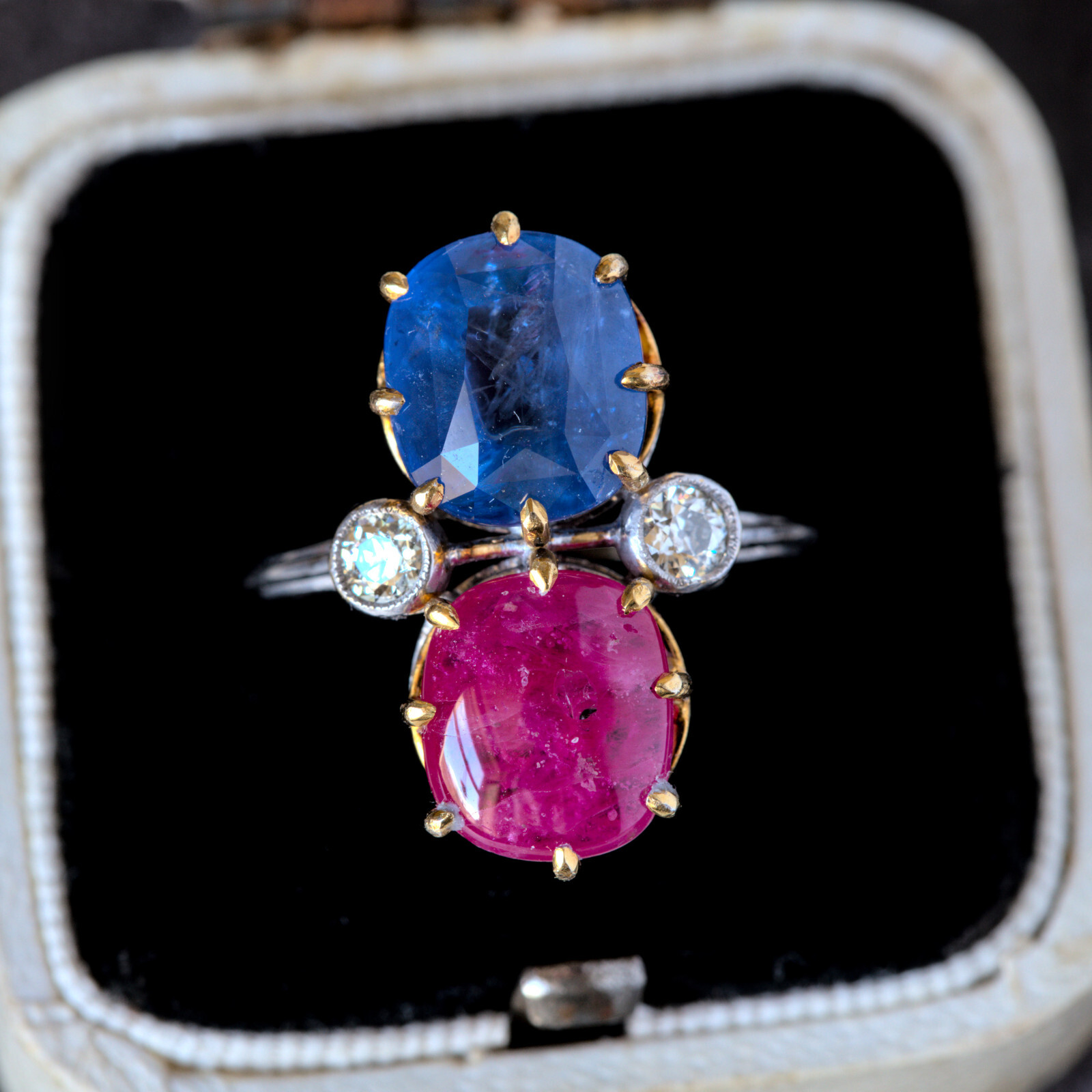 SPECTACULAR LARGE VINTAGE 18K GOLD CEYLON SAPPHIRE BURMESE RUBY DIAMOND RING