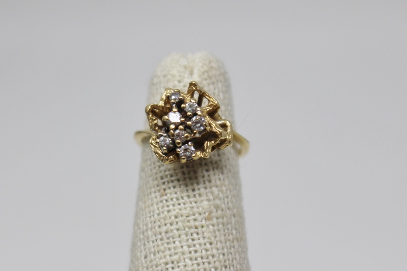 14k Plum Gold 7 Diamond Cluster RING Prong Set Cocktail MCM 3.3g Vintage