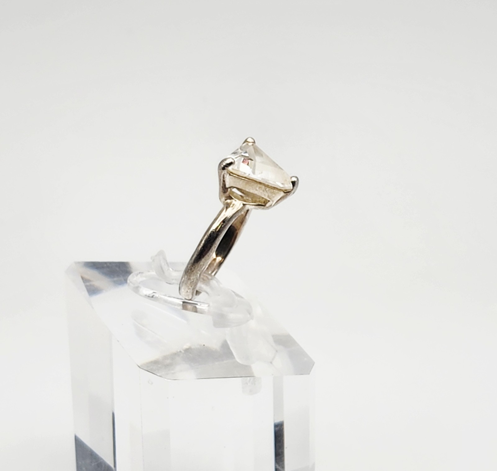Vintage Sterling Silver CZ Trillion Cut Solitare Ring Size 6