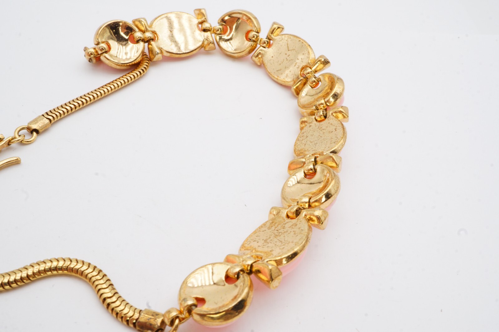 Vintage Necklace Gold Tone Molded Pink Stone 15.5″