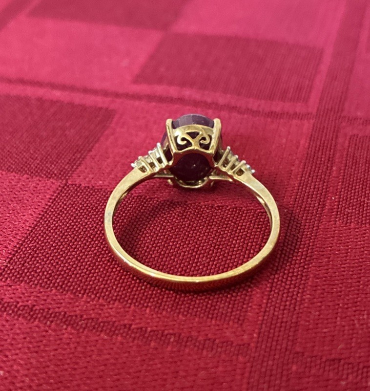 Vintage 10K Yellow Gold Red Ruby Diamond Size 8 Ring 2.2g