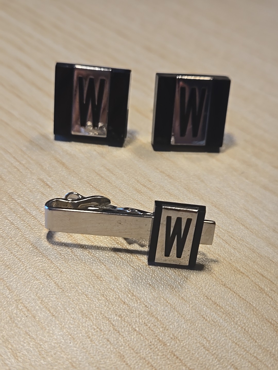 Vintage SWANK Cuff Links Tie Clip “W” Set Initial Silvertone Black Signed