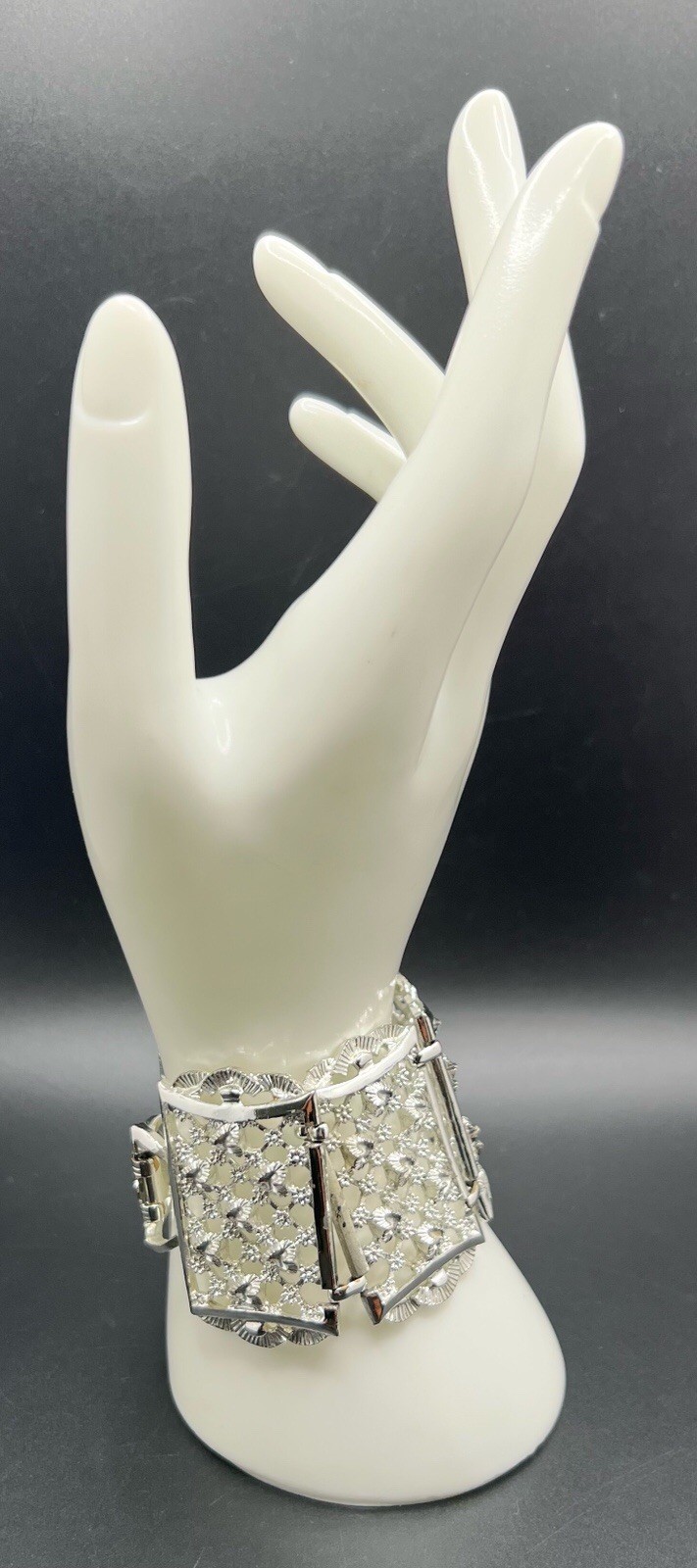 Vintage Rhodium Plated Hearts & Flowers Filigree Wide Link Bracelet 7.25”