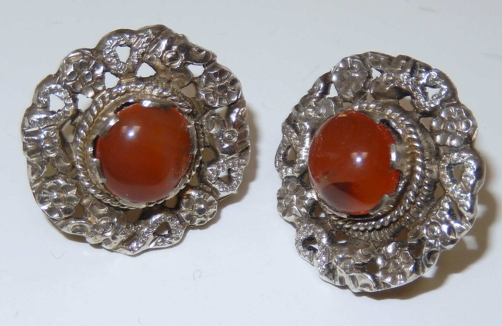 1940s Carnelian Silver Earrings Ornate Carved Hearts Flowers Screwback