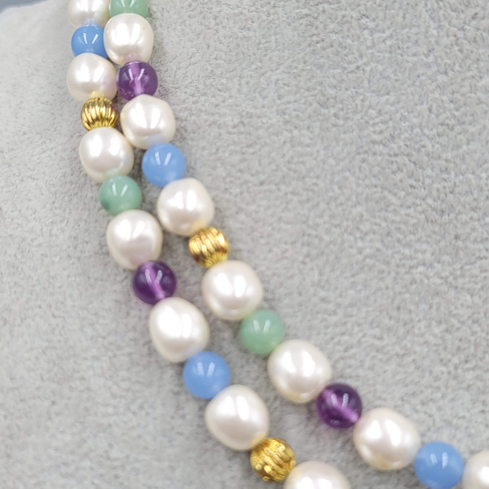 Vintage White Purple Green Bead Necklace Estate Costume Jewelry 36 in