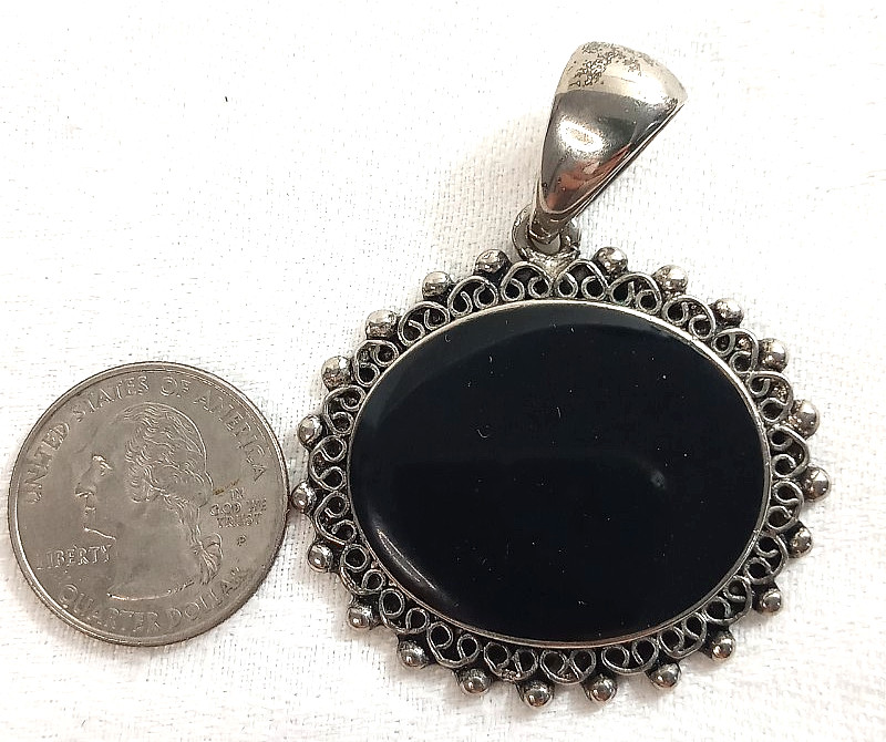 Black Onyx Oval Stone PENDANT Ornate Filigree Silver Tone Metal 1 3/4″ X 2 1/4″