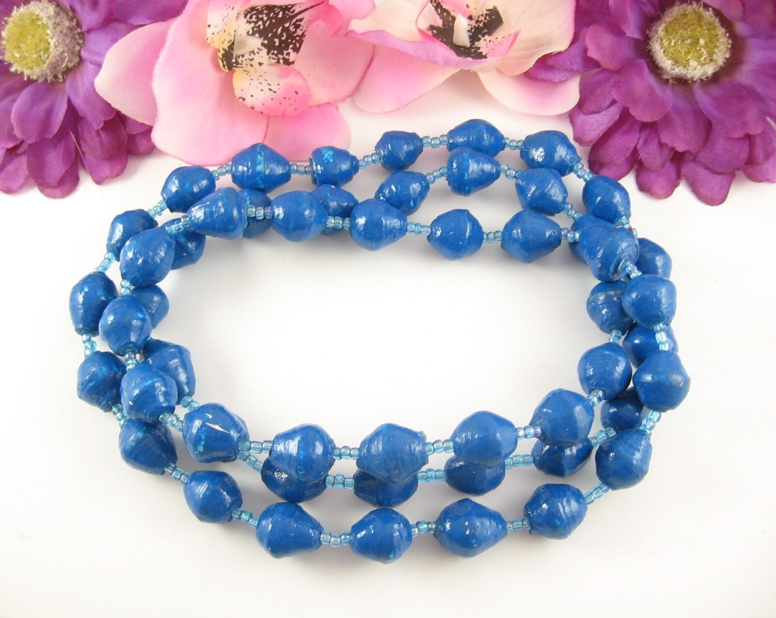 ODD BRIGHT BLUE BEADS Vintage Handcrafted Coated Bicone Beaded Necklace 44″