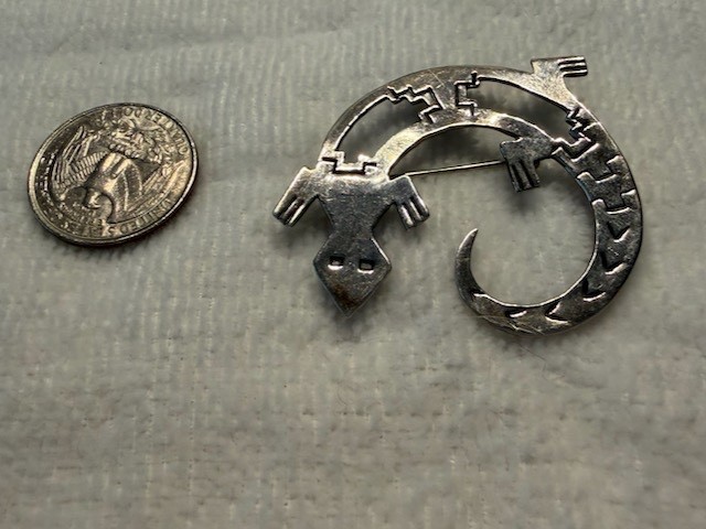 Geico Sterling Pin – 2″ by 1.5″ – Pin is Pre-owned – Quarter Not Included