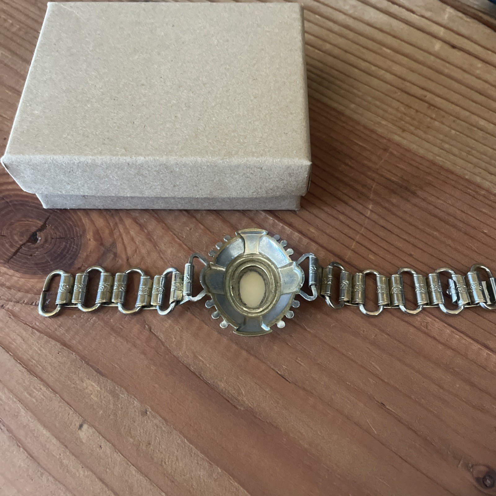 Victorian Revival Shell Cameo Engraved Link Bracelet Silver Tone