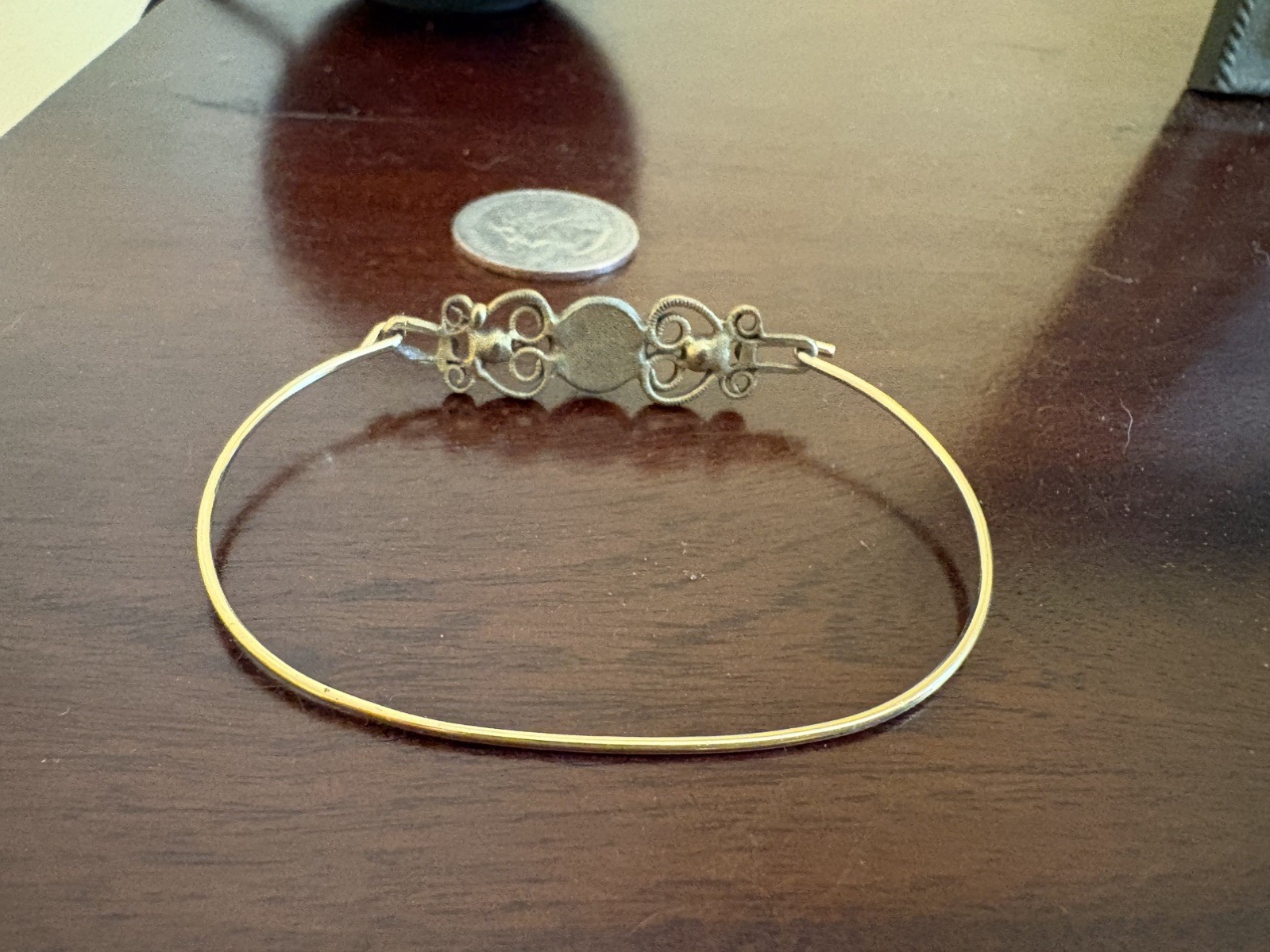 Vintage Gold-Toned Bangle Bracelet