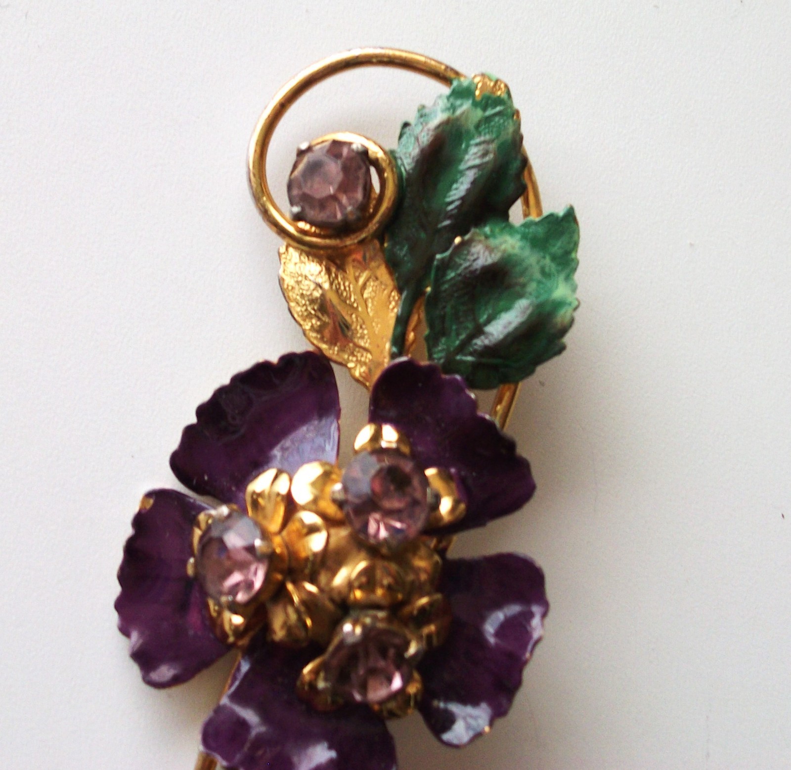 Lg.Sterling silver,Gold tone,enamel,vintage brooch,flower,purple,crystals,