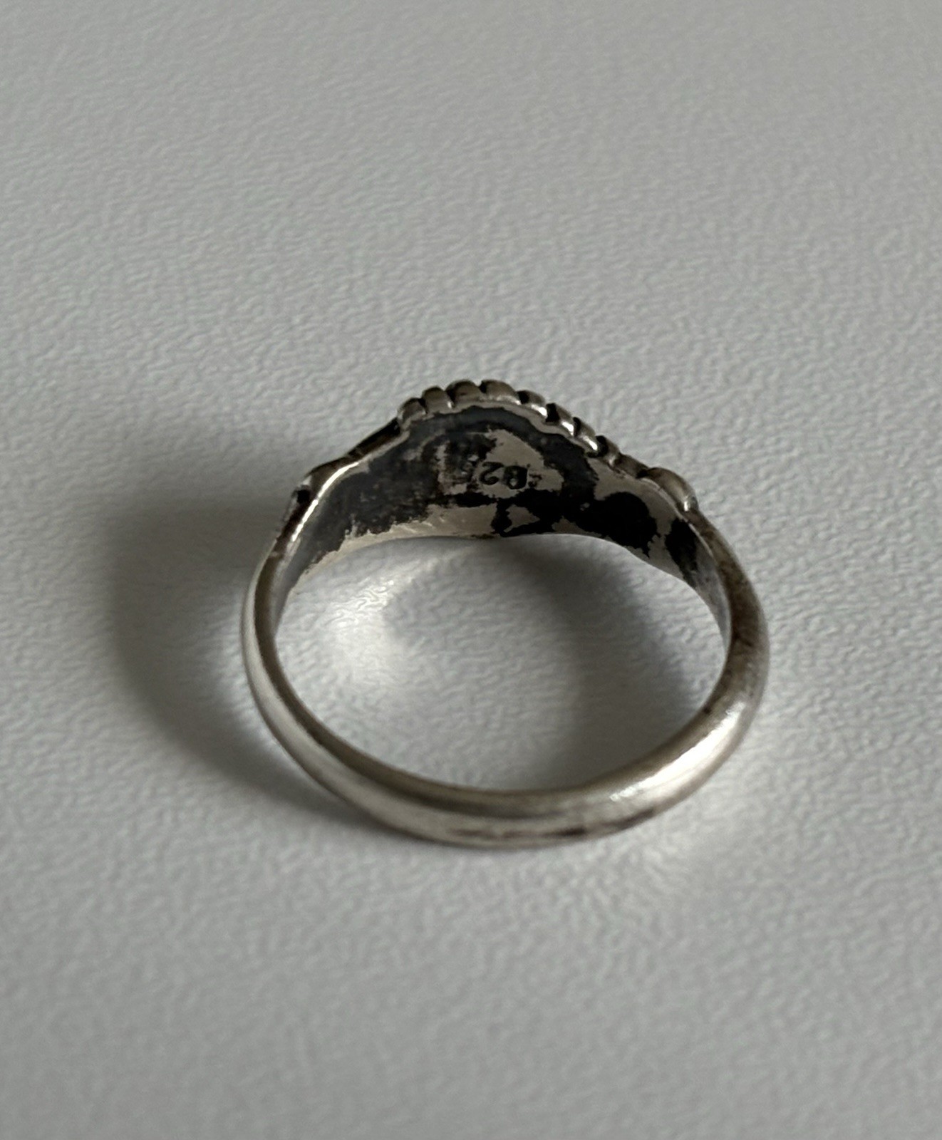VINTAGE 925 STERLING SILVER FRIENDSHIP HANDSHAKE RING SIZE 4.25