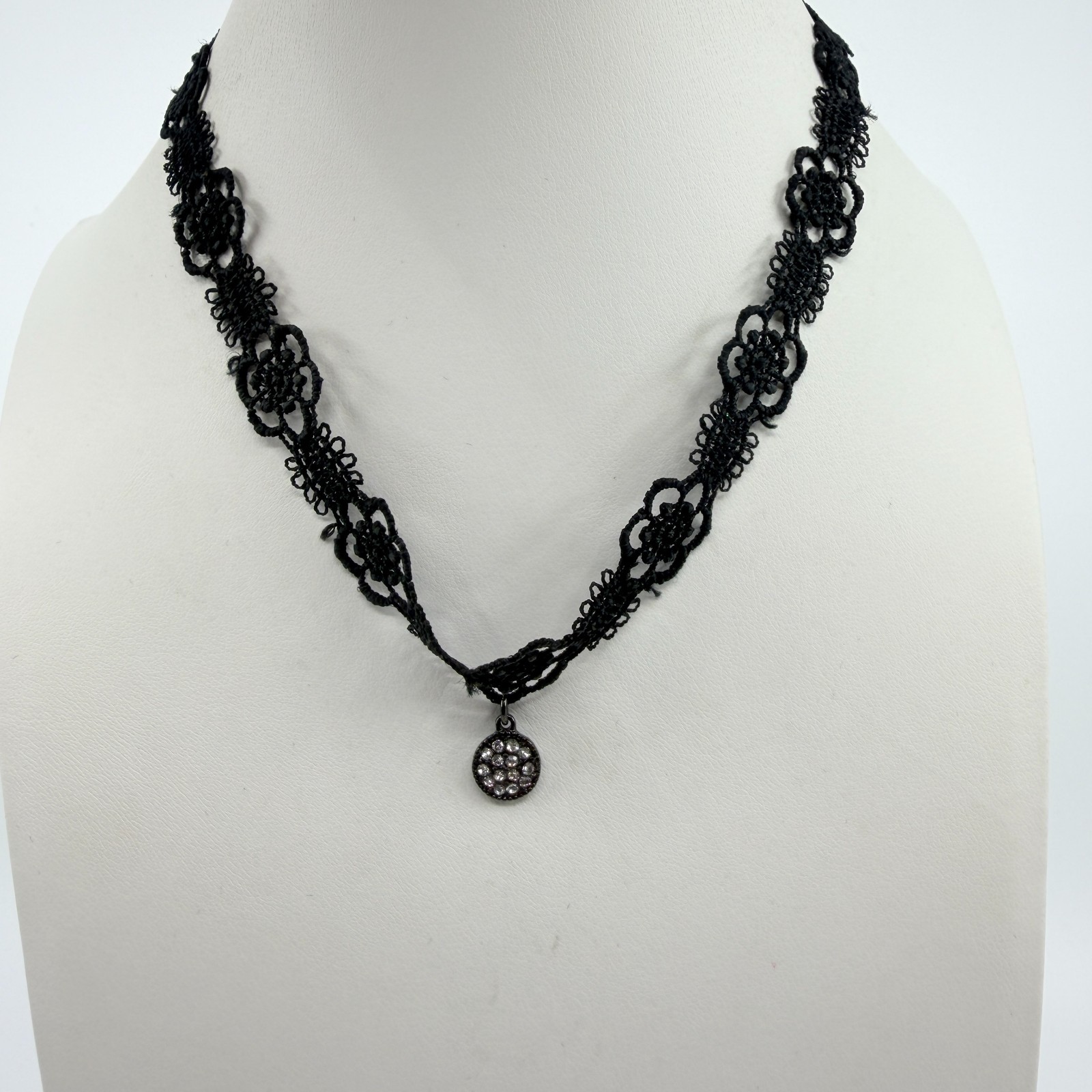 Vintage Black Lace Choker Necklace Rhinestone Pendant Gothic Tatting Boho 90s