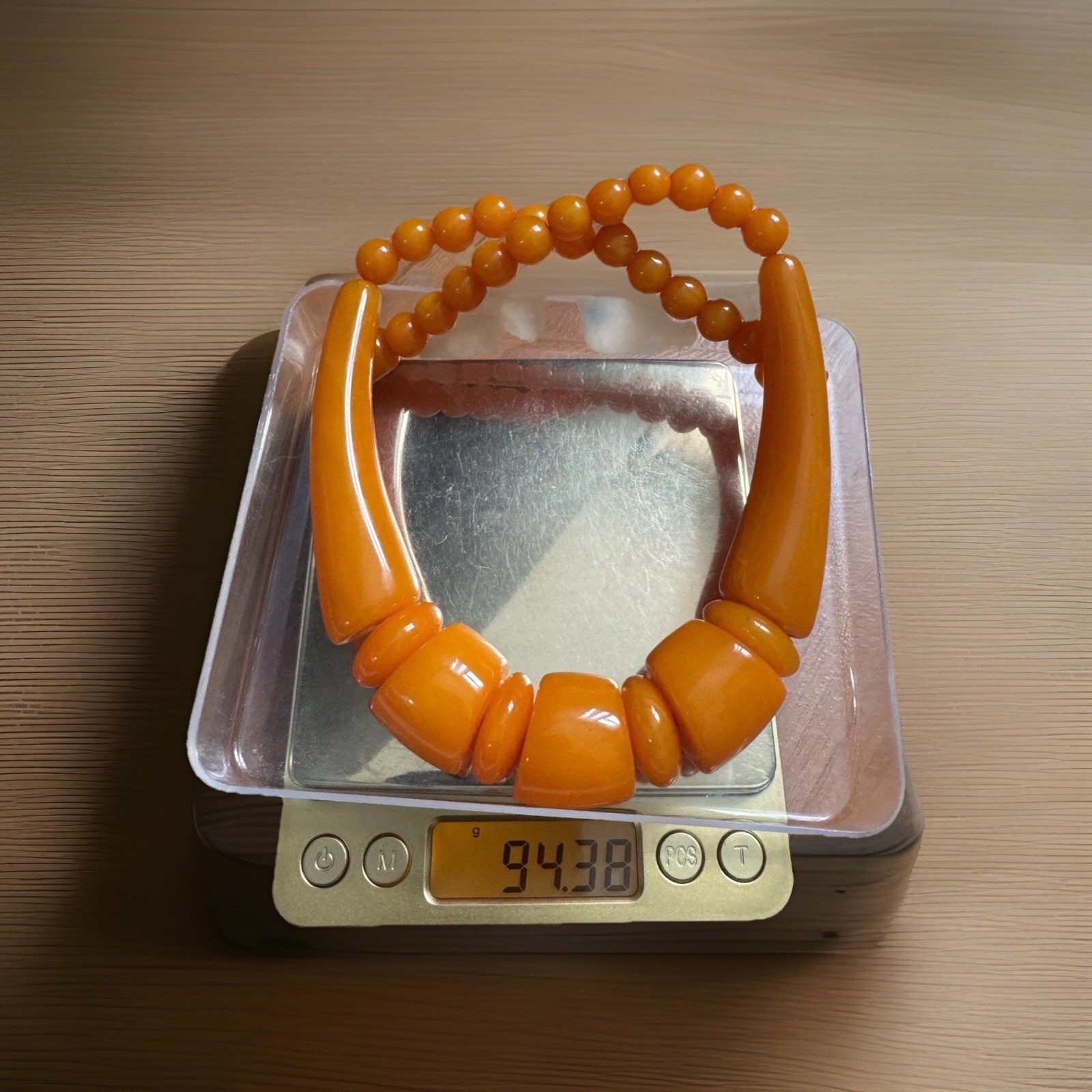 Vintage Style Unique Design Amber Resin beads Necklace for sale