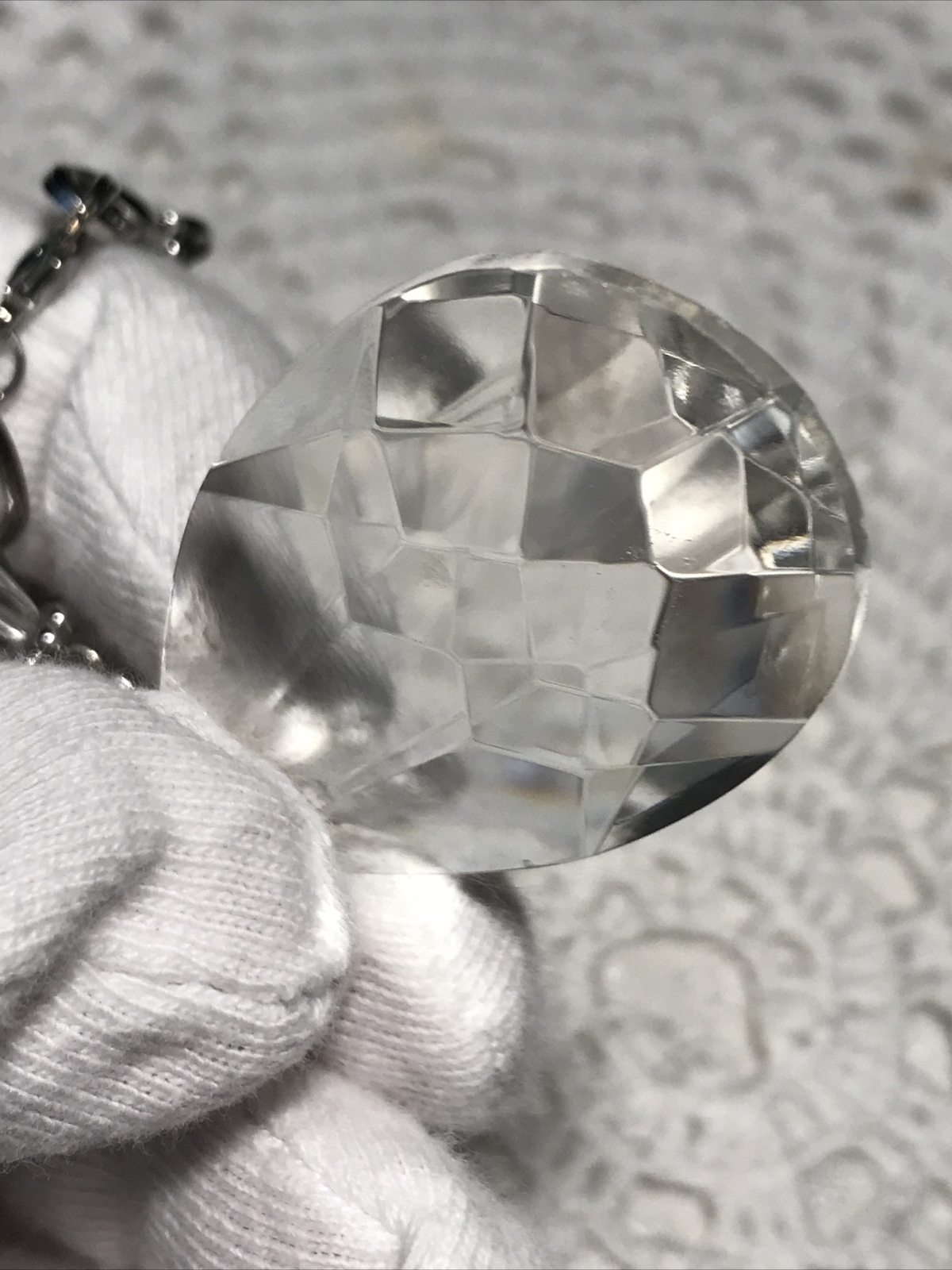 Lia Sophia Crystal Tear Drop pendant necklace 30” Silver tone Chain