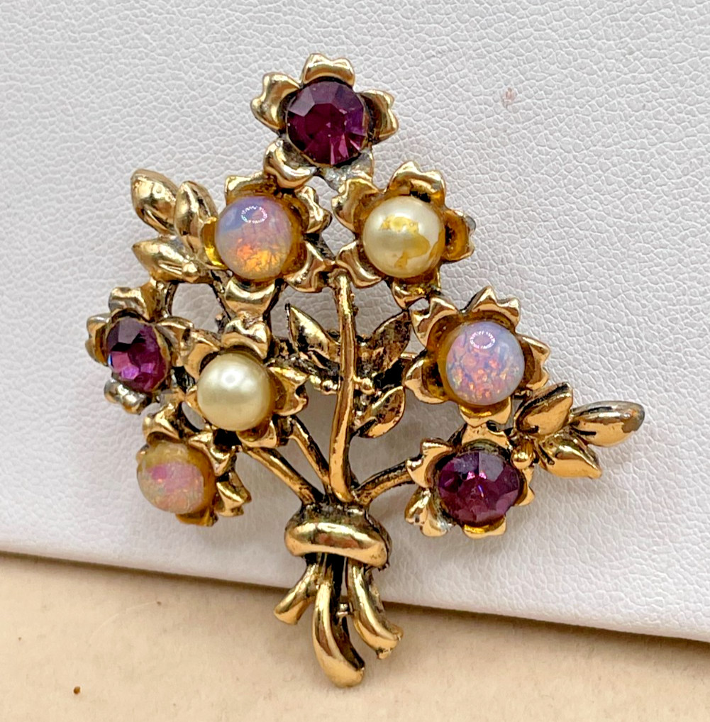 VTG MCM Gold-tone Floral Bouquet Faux Opal Pearl rhinestone brooch