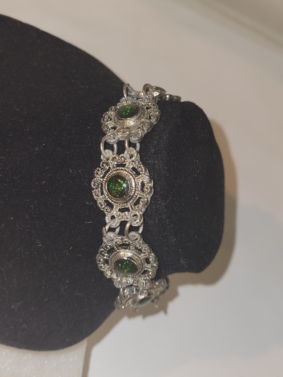 Vintage Mystic Green Stone Small Size 6″ Bracelet