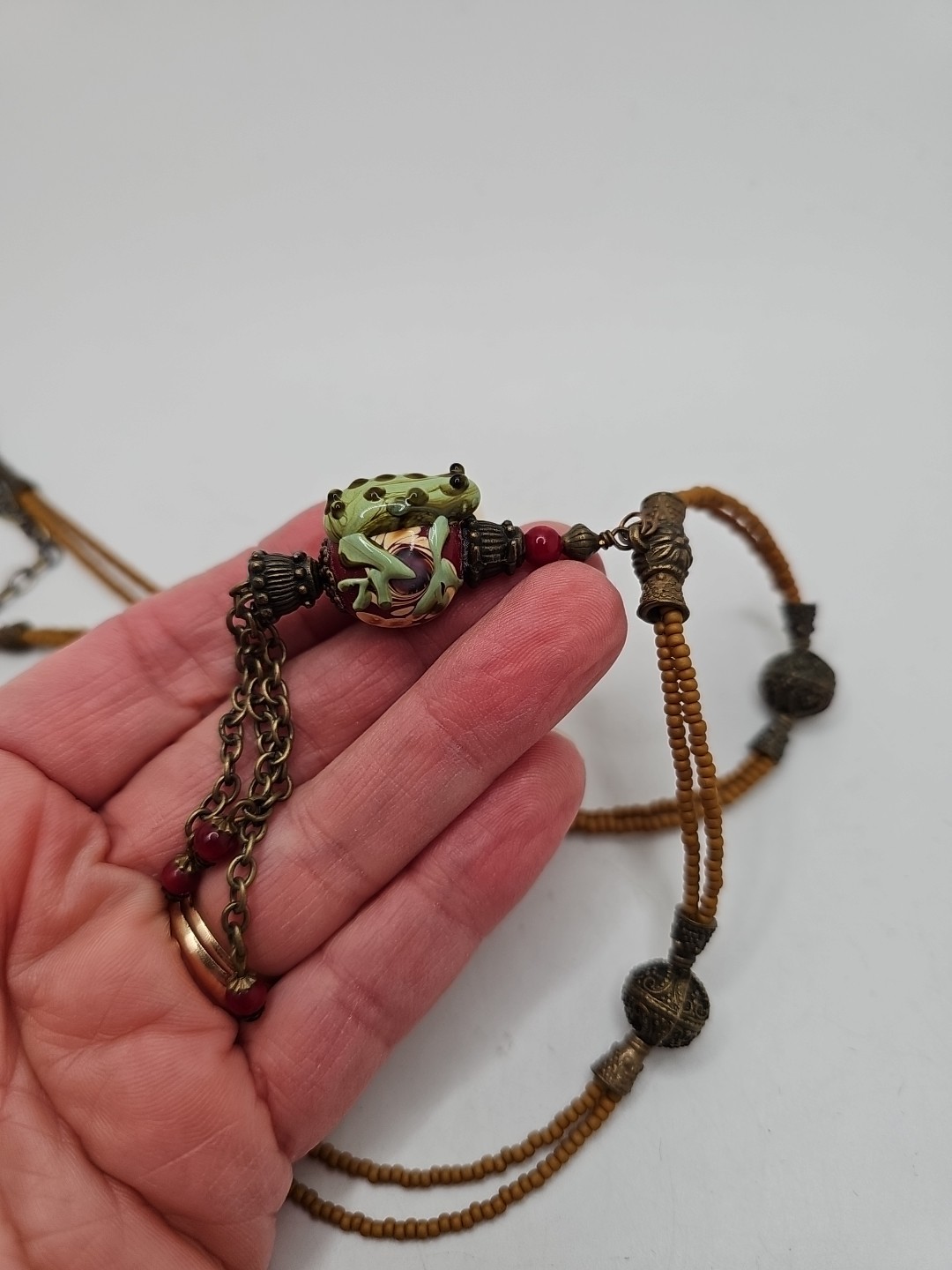 Vintage Asian Glass Frog Pendant Necklace