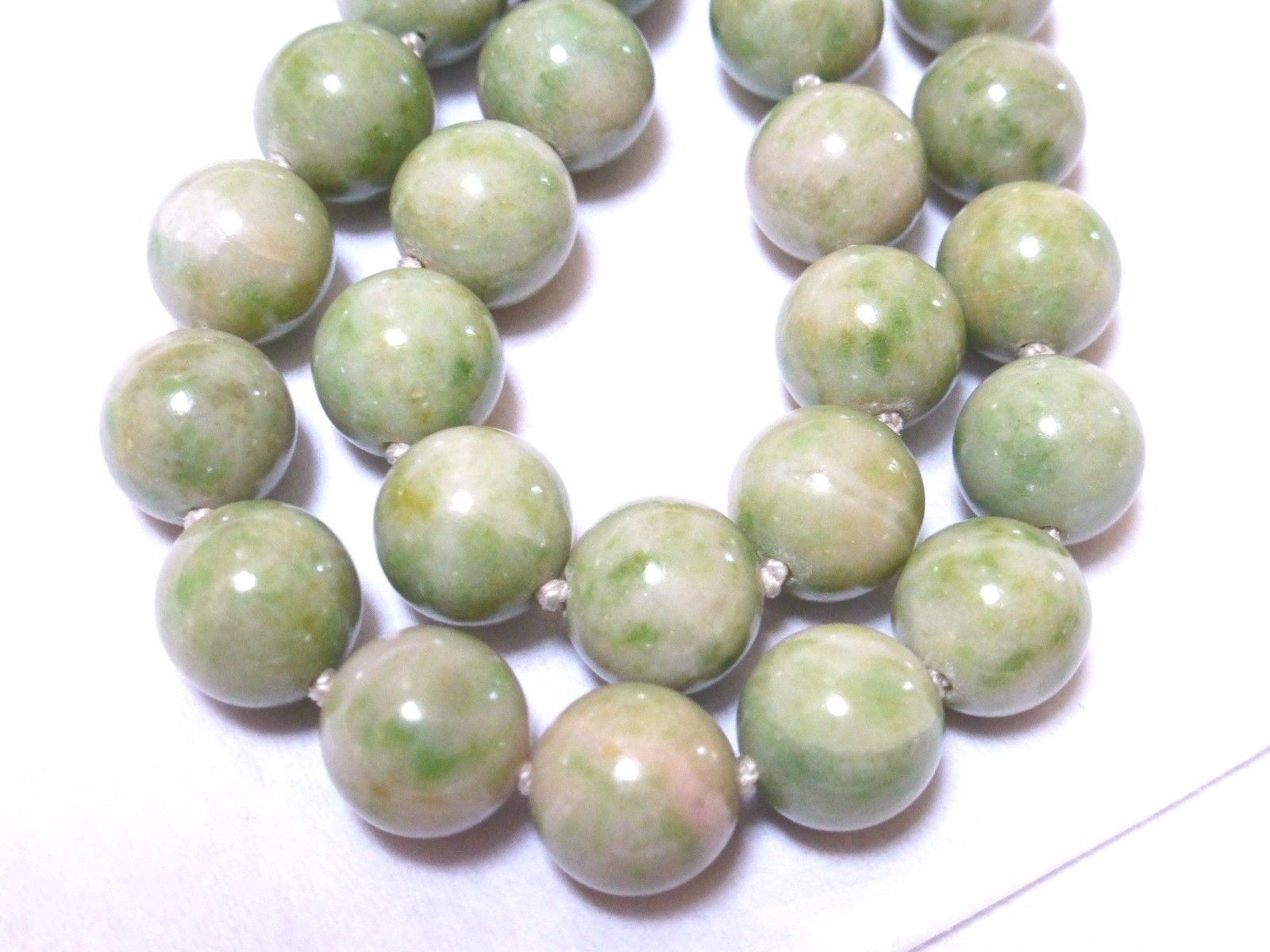 CHINESE VINTAGE Apple GREEN JADE 10mm BEAD NECKLACE, SILVER CLASP, 84 grams