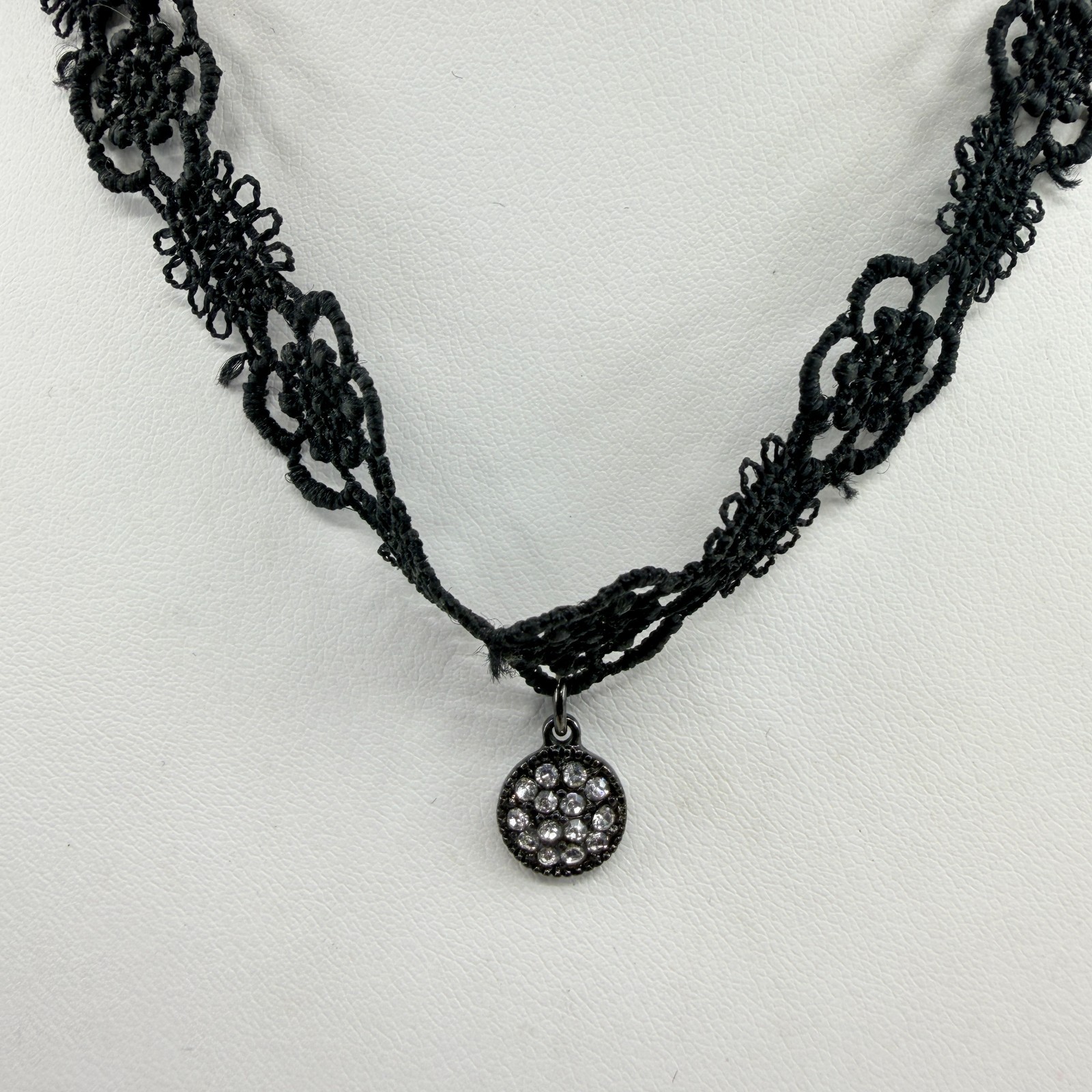 Vintage Black Lace Choker Necklace Rhinestone Pendant Gothic Tatting Boho 90s