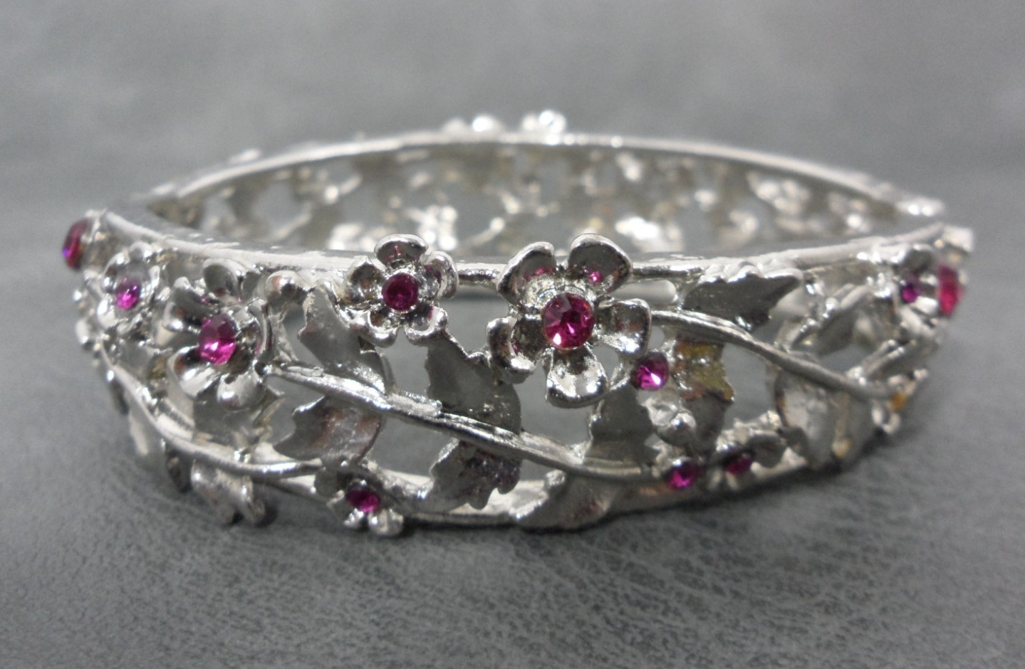 Hinged Bangle Bracelet Rhinestone Vining Flower Stems Open Work Cottage Core Vtg