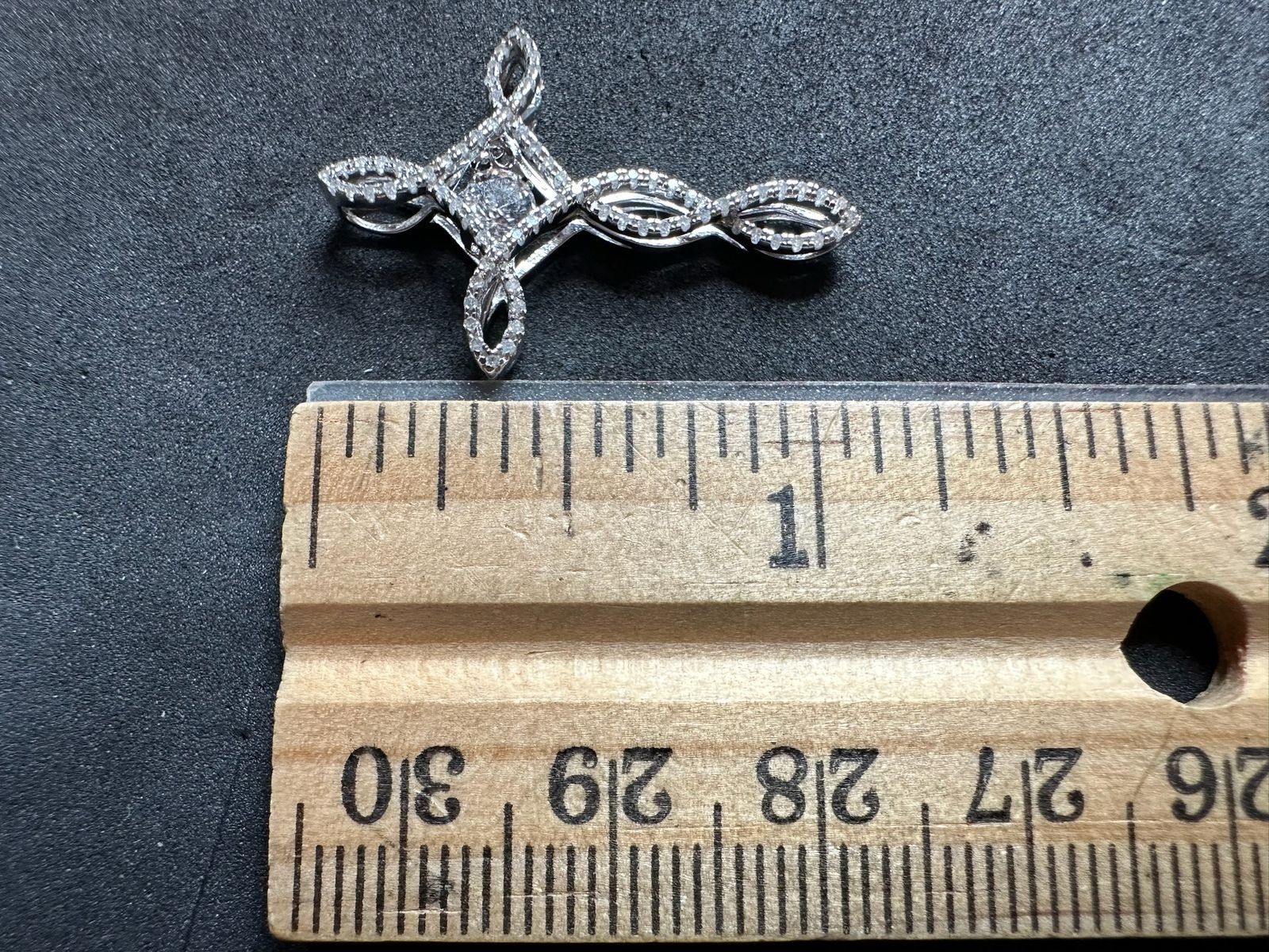 1.52g Vintage Sterling Silver 925 Cross Infinity Pendant Sparkling Center M