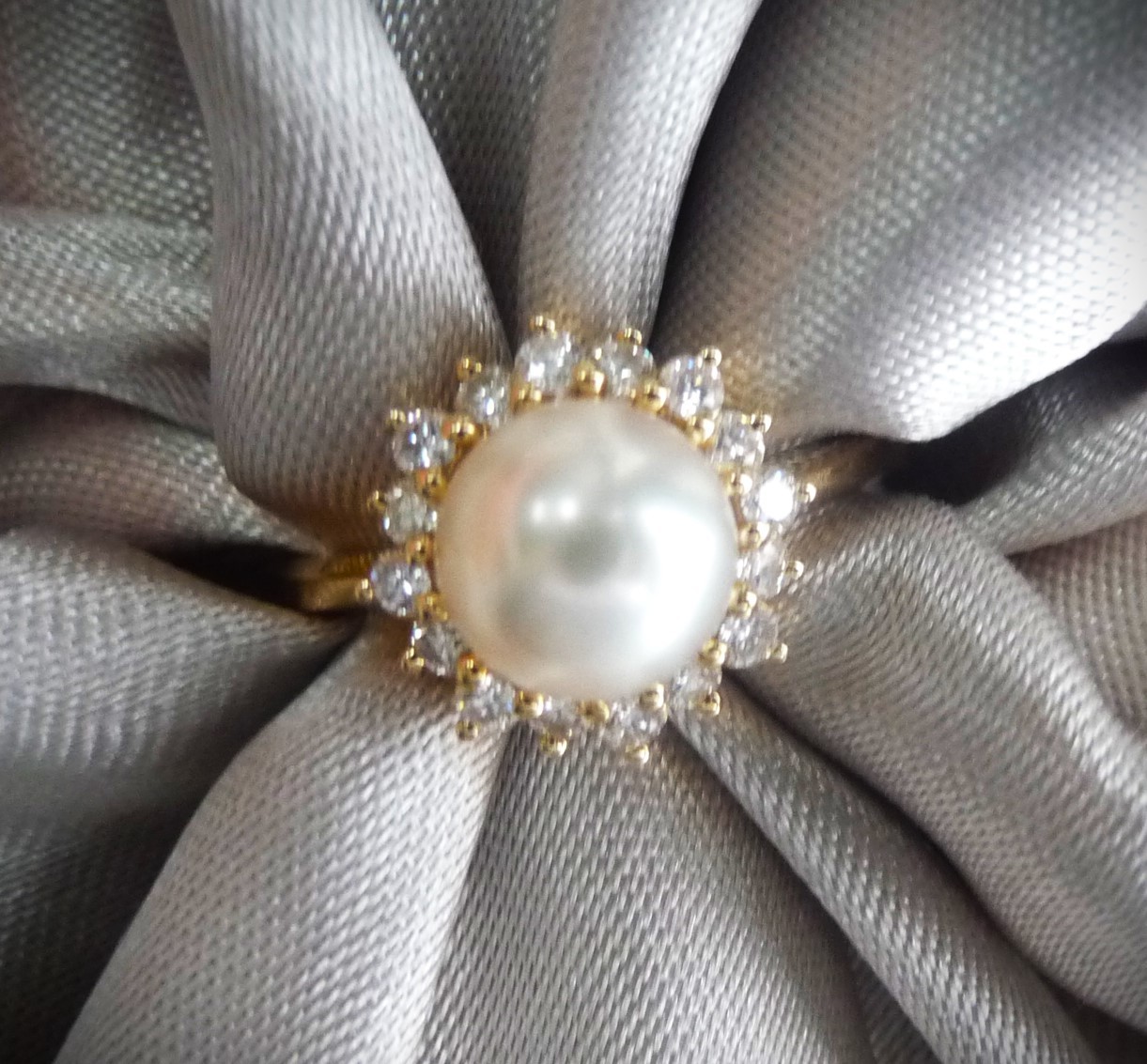 GORGEOUS $2450 MIKIMOTO BLUE LAGOON 14K HALO 16 DIAMONDS PEARL ENGAGEMENT RING!