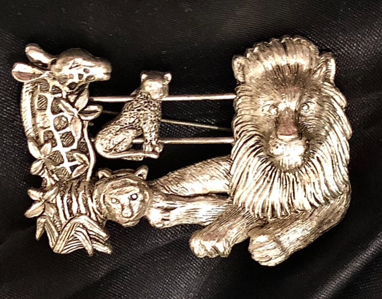 Silver Elephant Earrings Pewter Safari Drop Dangle Jim Clift GOP 80s Vintage