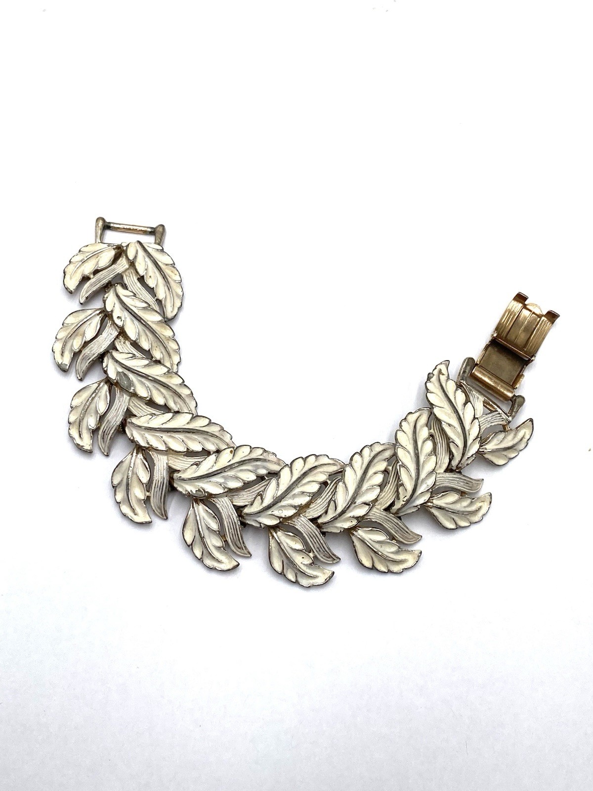 Vintage Bracelet Leaves Linked White Enamel Finish Estate 6.5” Flaw
