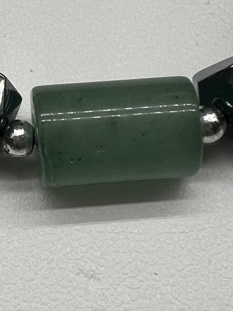 Vtg 16 In Hematite and Jadeite Stone Necklace N17