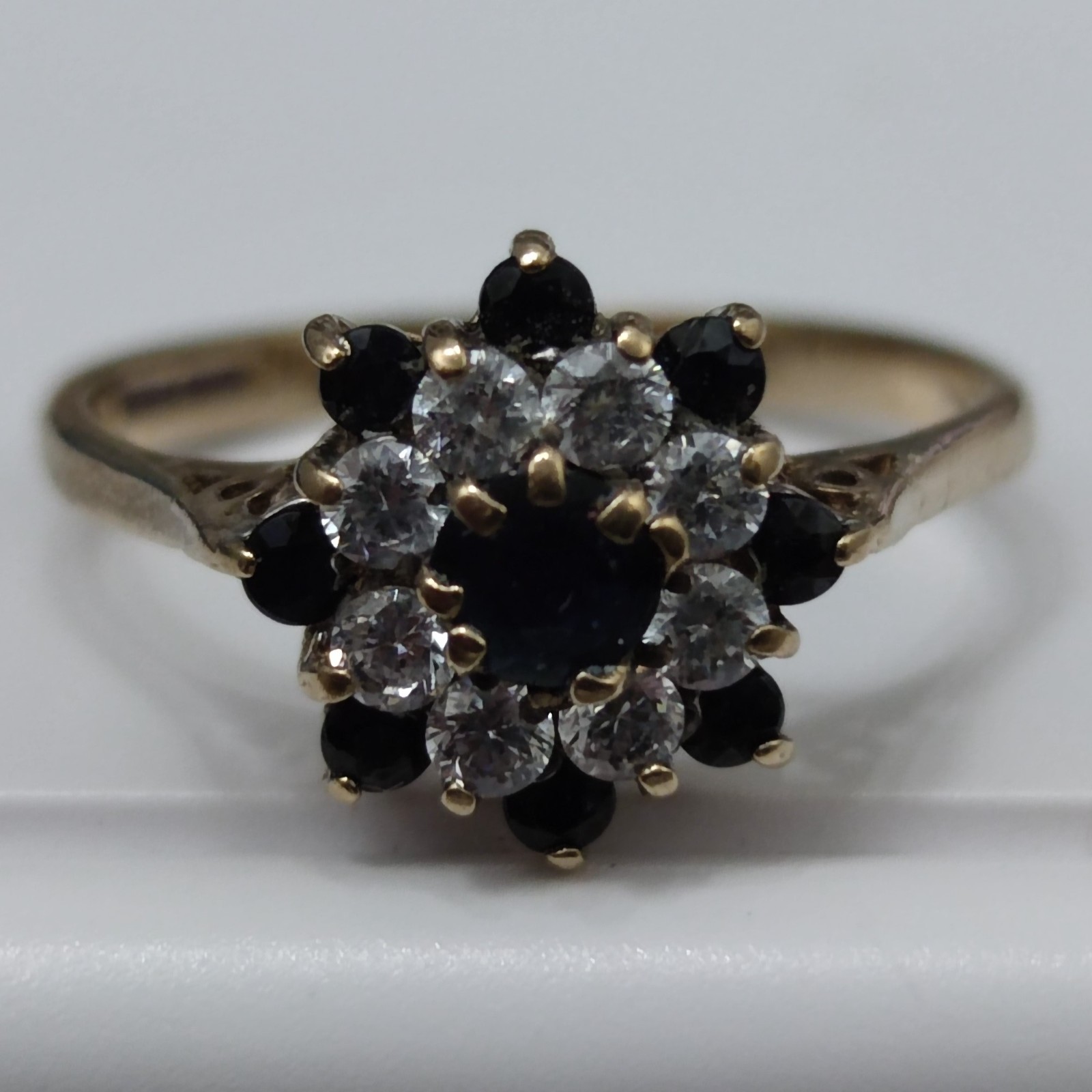 Vintage 9ct Gold Ring Sapphire Stones Solid Band Hallmarked Size P