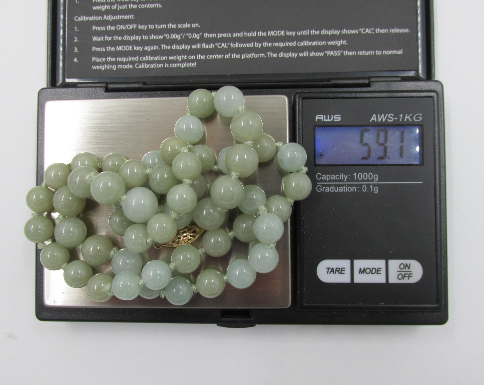 Jade Jadeite Bead Necklace 14K Gold Clasp 22″ Chinese Export Vintage Knotted