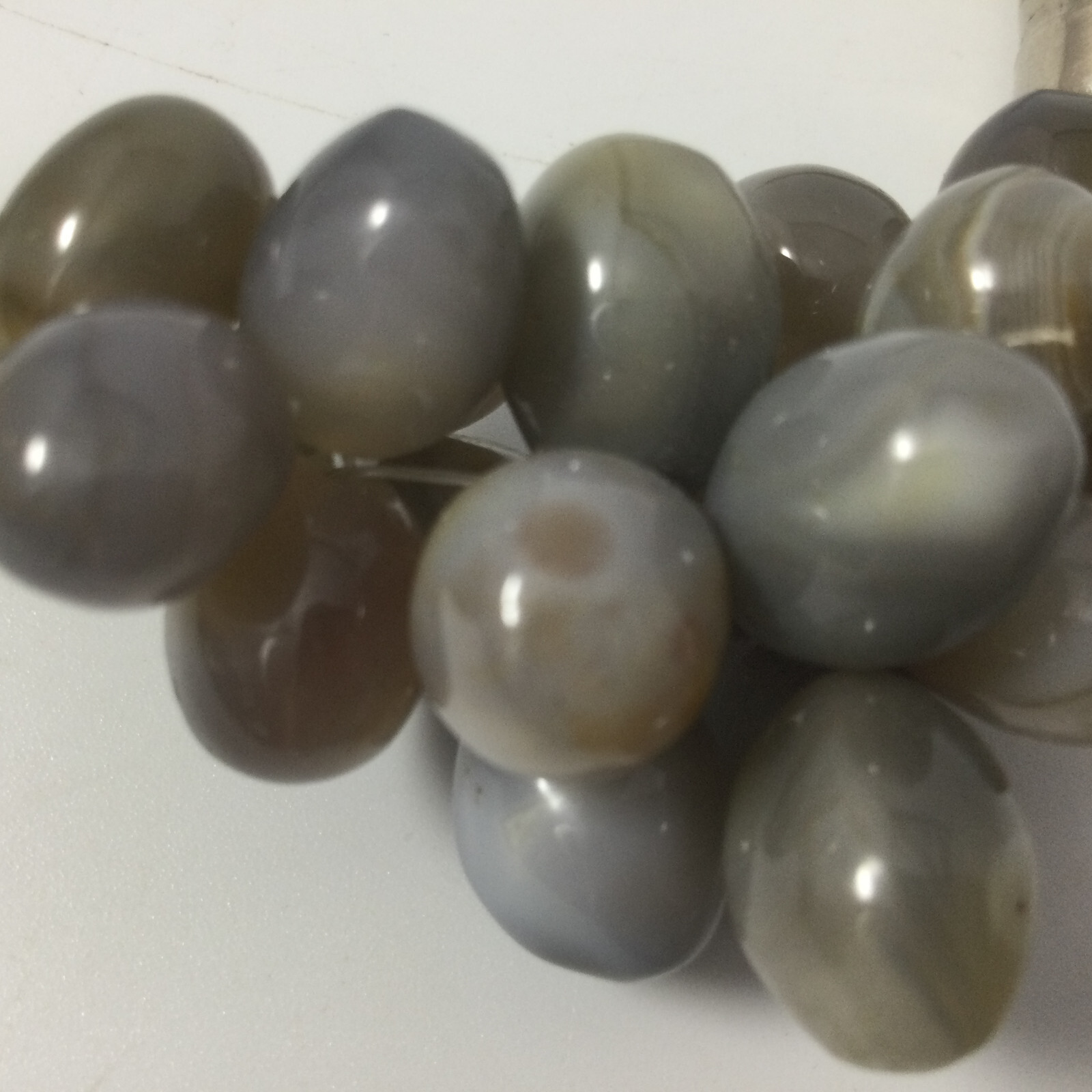 Vintage Necklace Choker Silver Metal Agate Grapes Pendant Gray Stone 15″