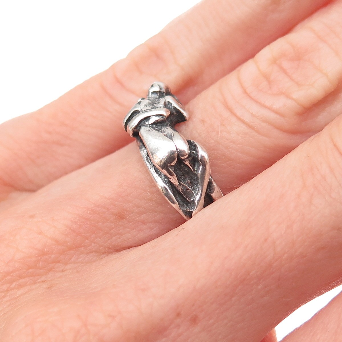 925 Sterling Silver Vintage Erotic Scene Oxidized Ring Size 6