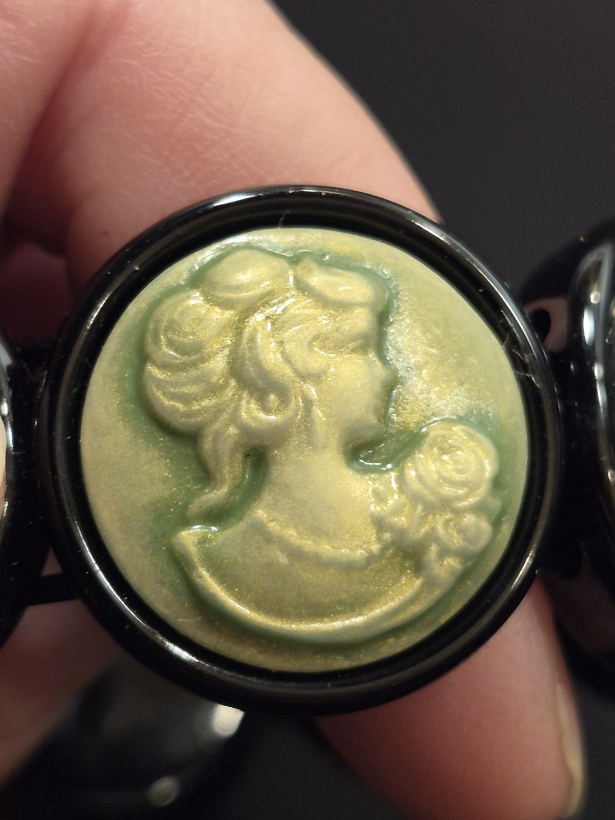 Vintage Black And MULTICOLOR Cameo Stretch Bracelet