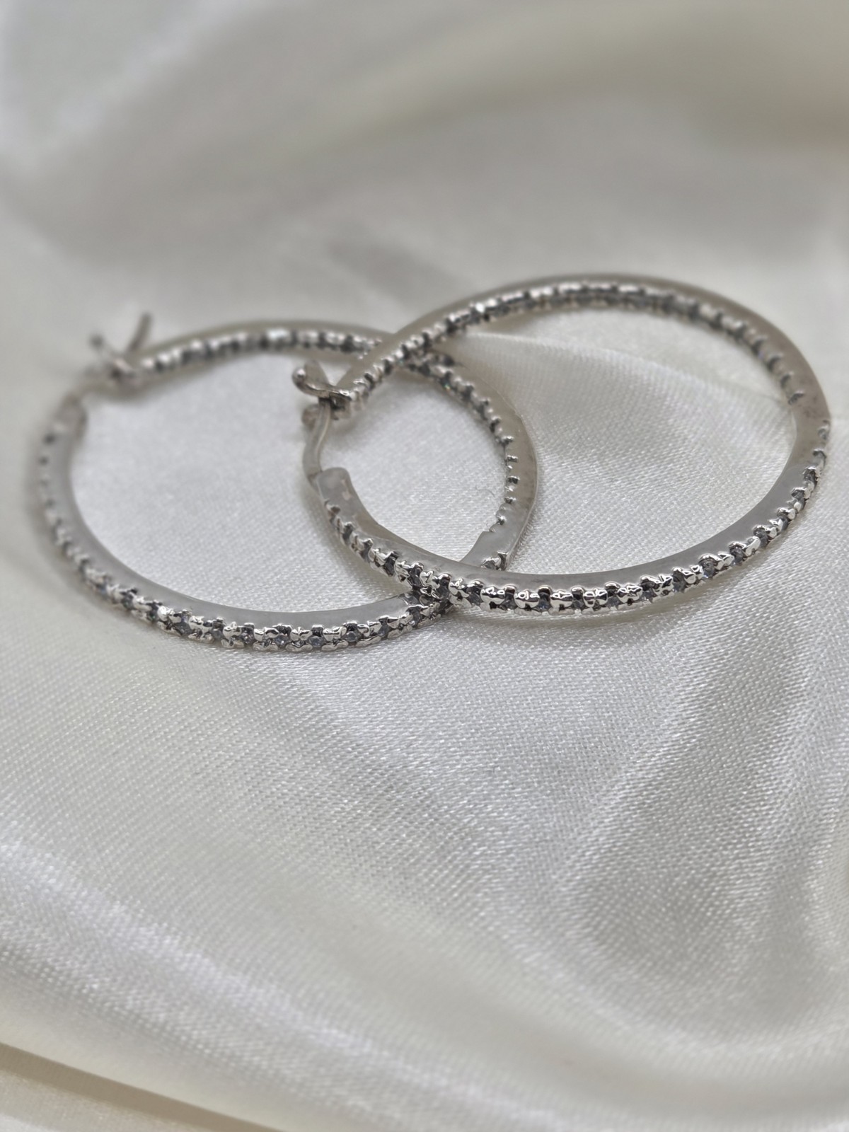 QVC Diamonique Pave Inside-Out Hoop Earrings Pierced 1.5″ 2mm wide Anti-Tarnish