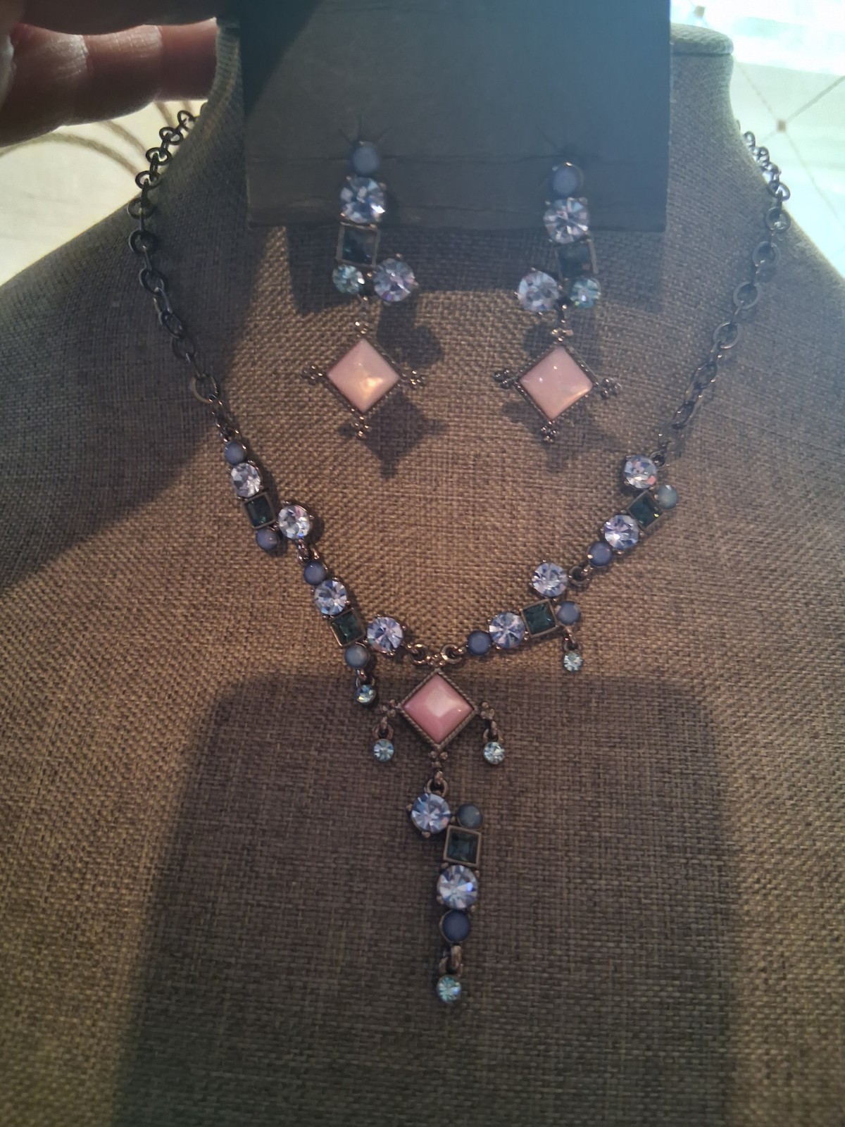 90’s pink moonglow & blue crystal festoon style necklace & dangle drop earrings